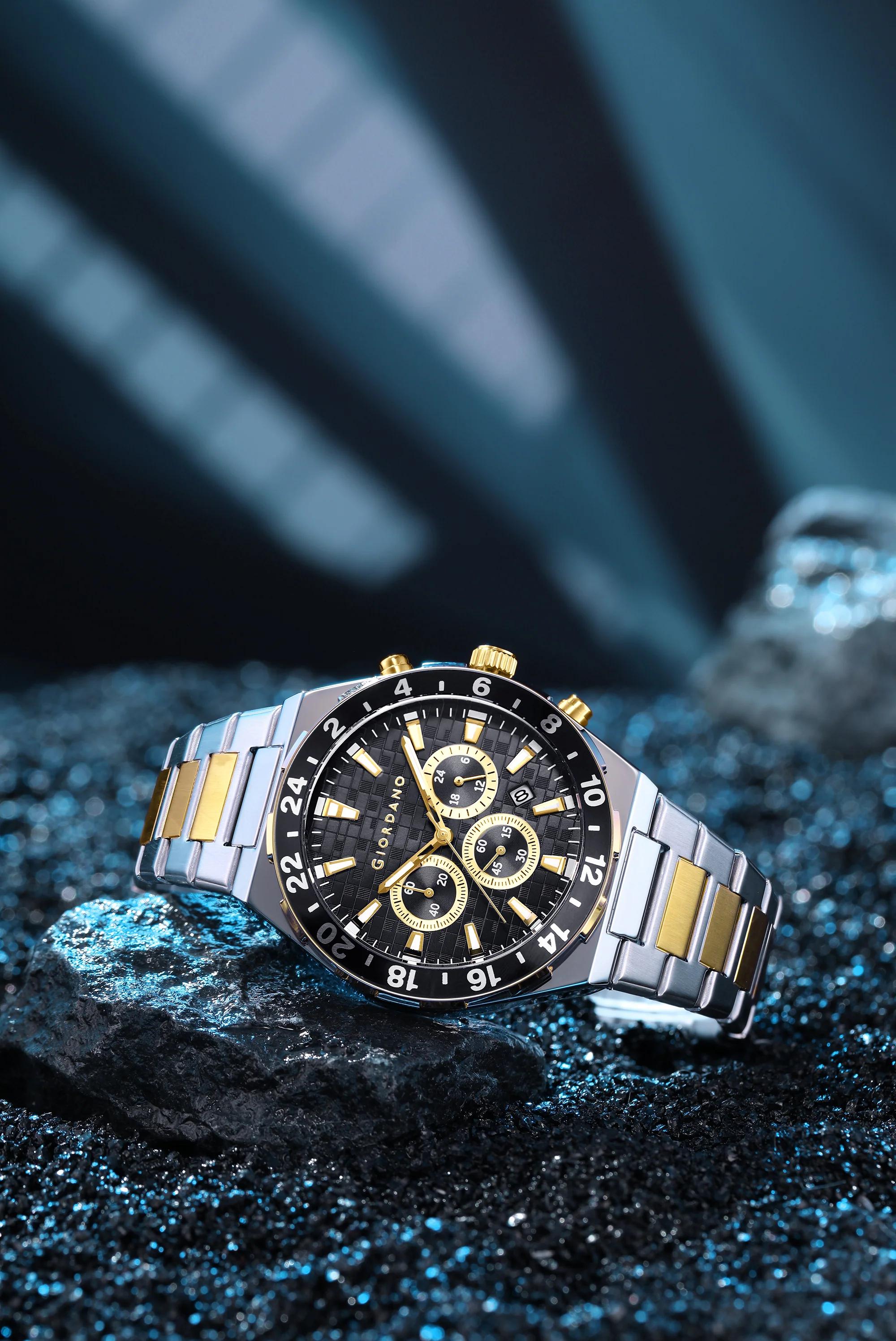 Giordano Chronograph Watch for Men with Texured Round Black Dial with Gold Accents, Date Display and Tachymeter Bezel, Two-Tone Stainless Steel Strap - GZ-50198-33 - Image 3