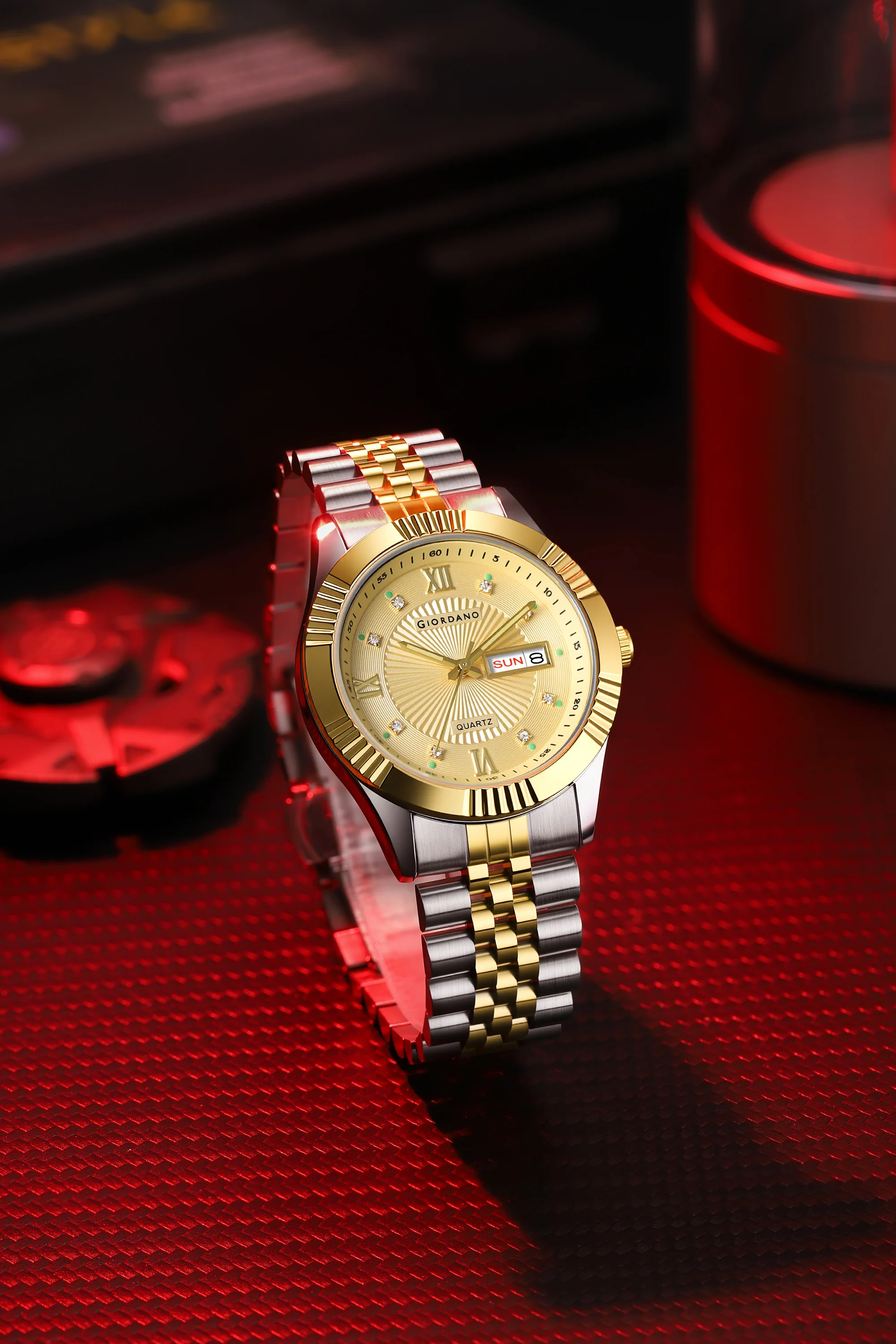 Giordano Classic Analog Quartz Watch for Men with Textured Dial, Fluted Bezel, Day & Date Display & Two-Tone Stainless Steel Strap - GZ-50215-22 - Image 3