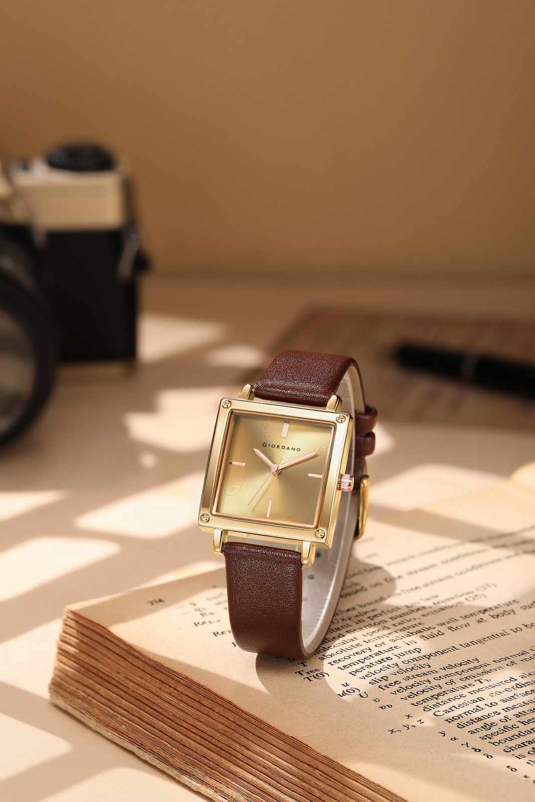GIORDANO Classic Analog Watch for Women | Sunray Square Dial, Minimal Index Markers & Leather Strap - GZ-60124-01 - Image 3