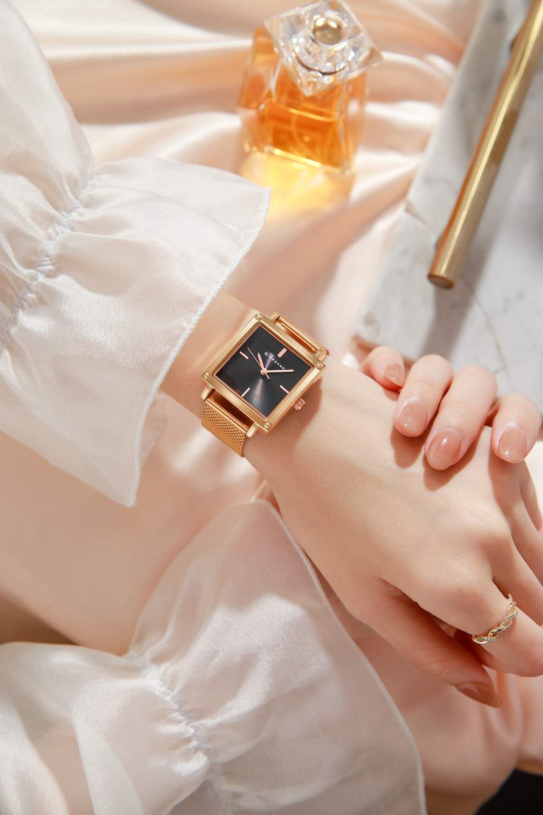 GIORDANO Classic Analog Watch for Women | Sunray Square Dial, Minimal Index Markers & Stainless Steel Mesh Strap - GZ-60124-11 - Image 2