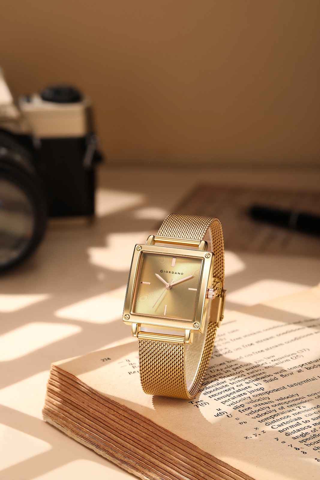 GIORDANO Classic Analog Watch for Women | Sunray Square Dial, Minimal Index Markers & Stainless Steel Mesh Strap - GZ-60124-22 - Image 3