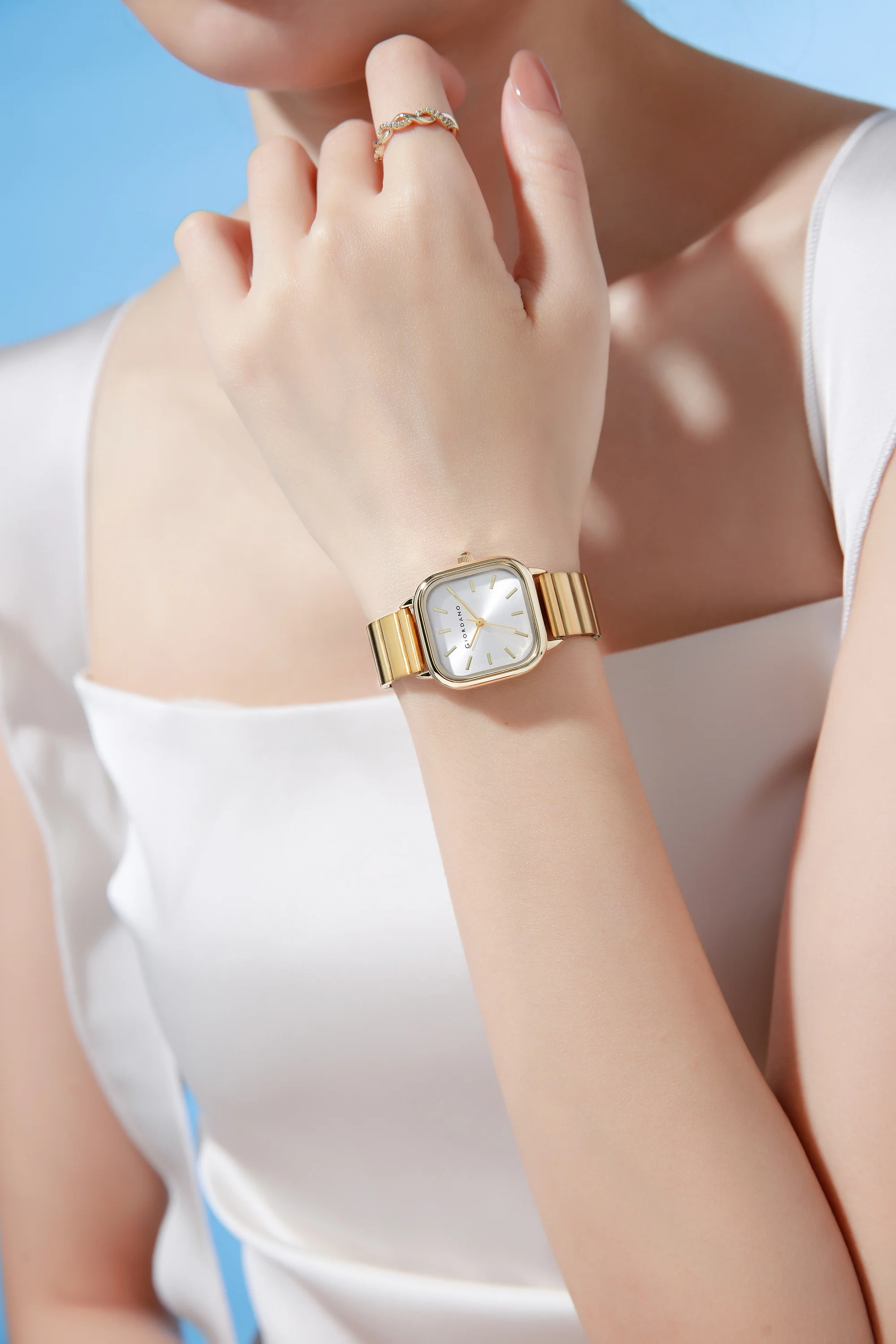 Giordano Classic Square Watch for Women – Polished Stainless Steel Strap, Minimalist Compact Design | GZ-60098-66 - Image 2