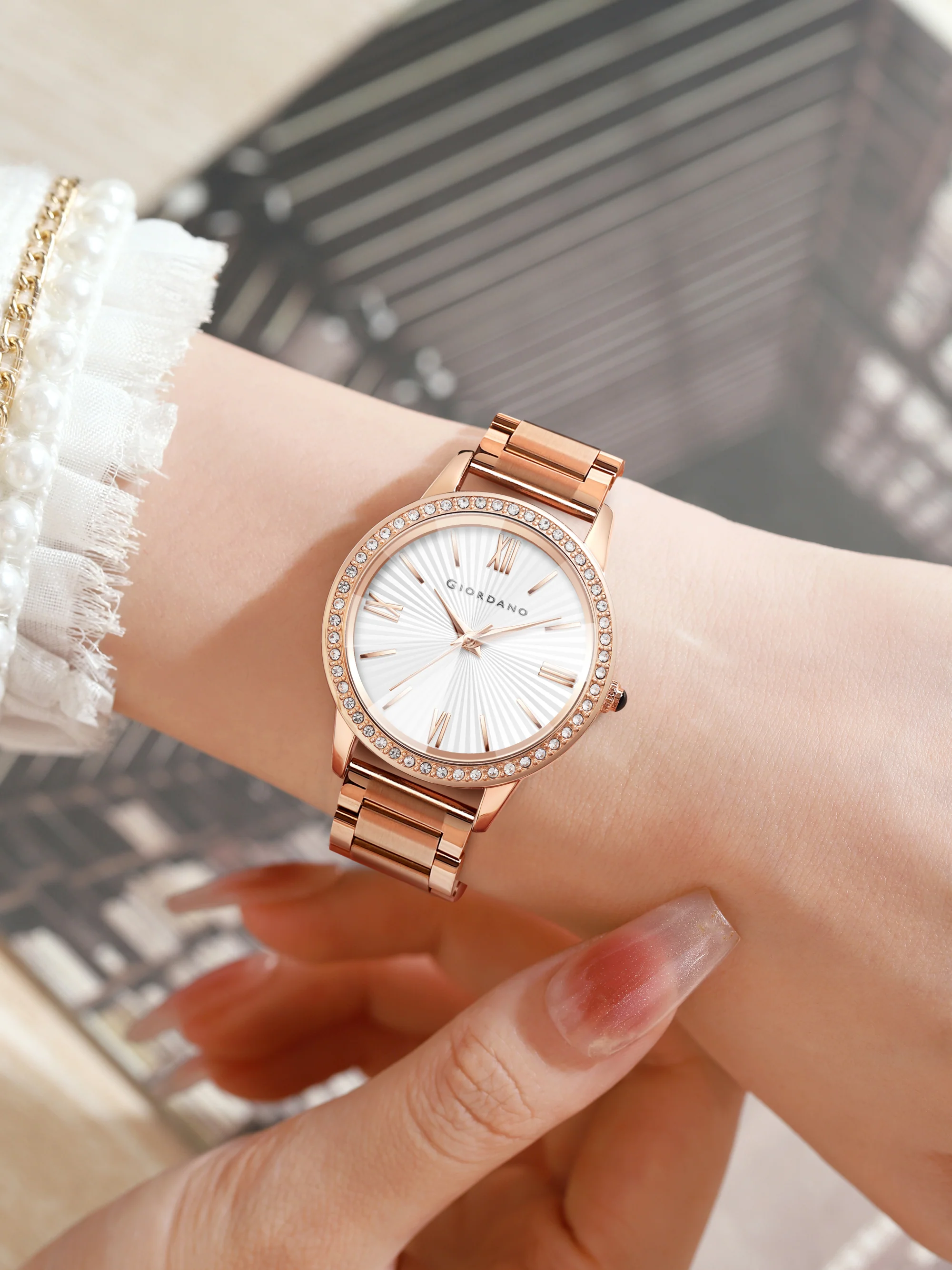 Giordano classic Watch for Women with Round Diamond Cut Glass Dial, Elegant Stainless Steel Strap with Quartz Movement | GZ-60118-44 - Image 3