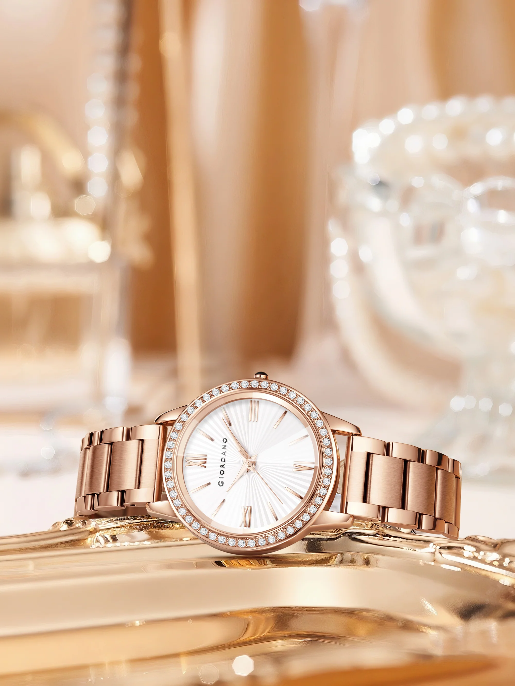 Giordano classic Watch for Women with Round Diamond Cut Glass Dial, Elegant Stainless Steel Strap with Quartz Movement | GZ-60118-44 - Image 4