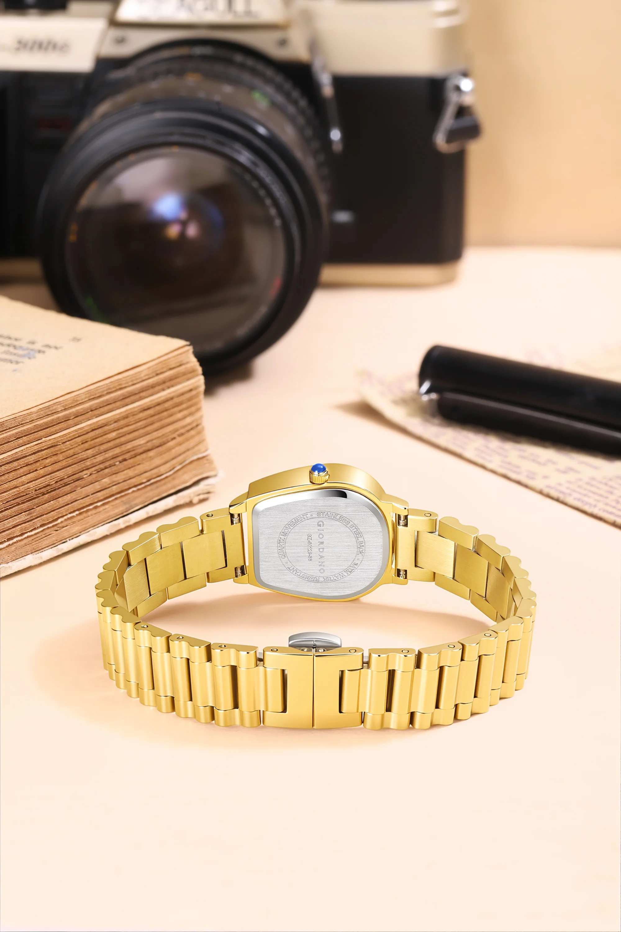 Giordano Classic Watch for Women with Textured Mother of Pearl Dial, Diamond Markers, Roman Indices & Stainless Steel Strap - GZ-60129-33 - Image 4