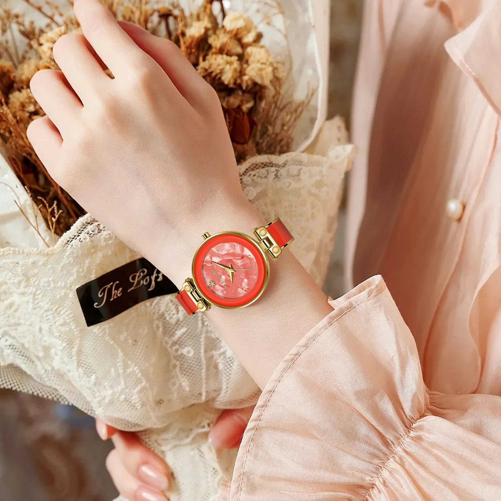Giordano Designer Analog Watch for Women – Glossy Round Dial & Bracelet Style Stainless Steel Strap | GZ-60099-55 - Image 2