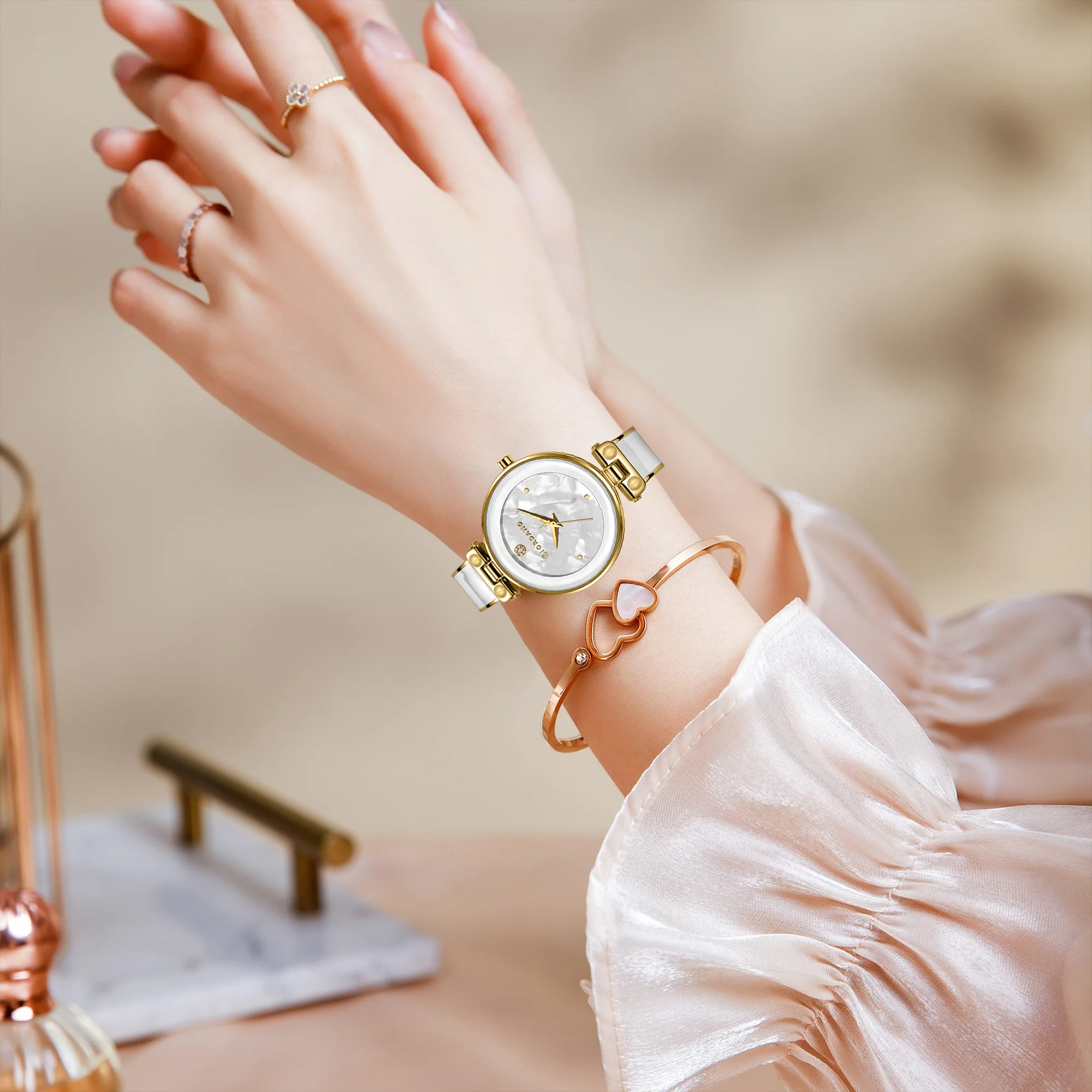 Giordano Designer Analog Watch for Women – Glossy Round Dial & Bracelet Style Stainless Steel Strap | GZ-60099-88 - Image 2