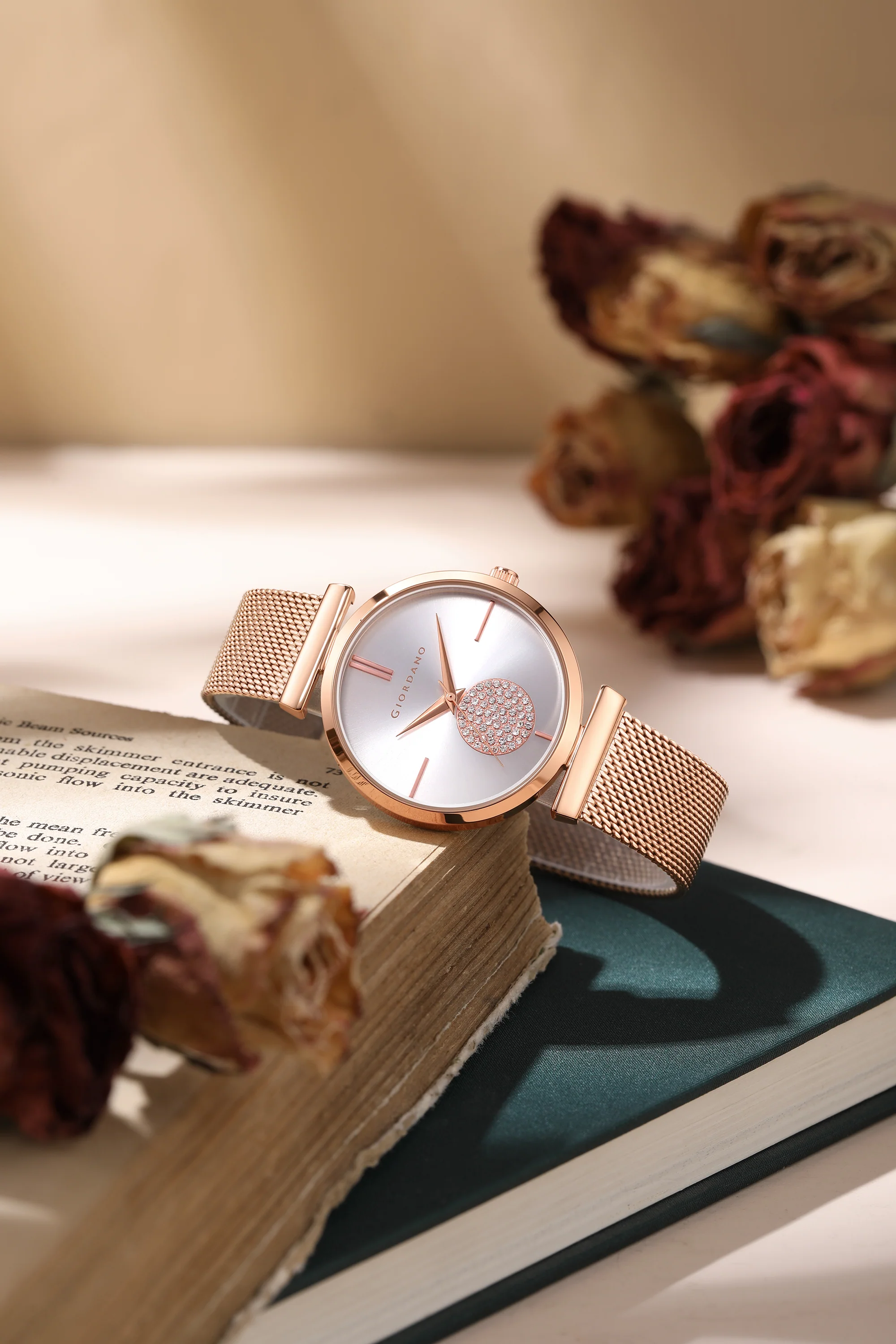 Giordano Eleganza Collection Analog Watch for Women with Crystal Studded Dial and Metallic Mesh Strap GD-4066-22 - Image 3