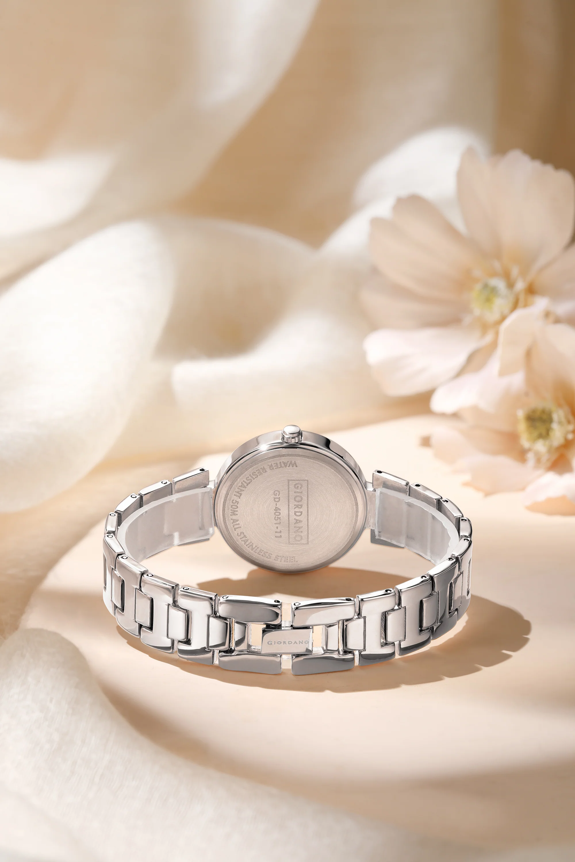 Giordano Eleganza Collection Analog Watch for Women with Diamond Studded Case and Urban Fashion Metal Strap Ladies Wrist Watch Gift for Women GD4051-11 - Image 3