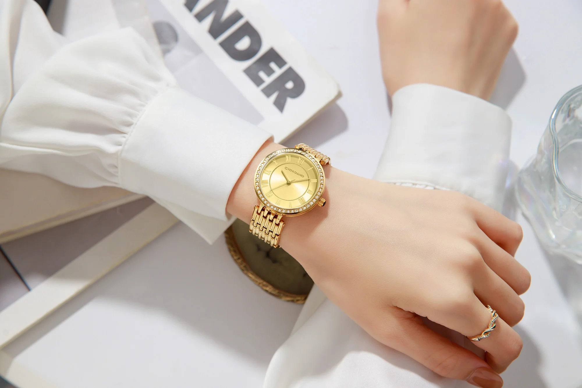 Giordano Eleganza Collection Watch for Women with Stainless Steel Strap and Crystal Embellished Bezel, Roman Numerals-A2083-00A - Image 2
