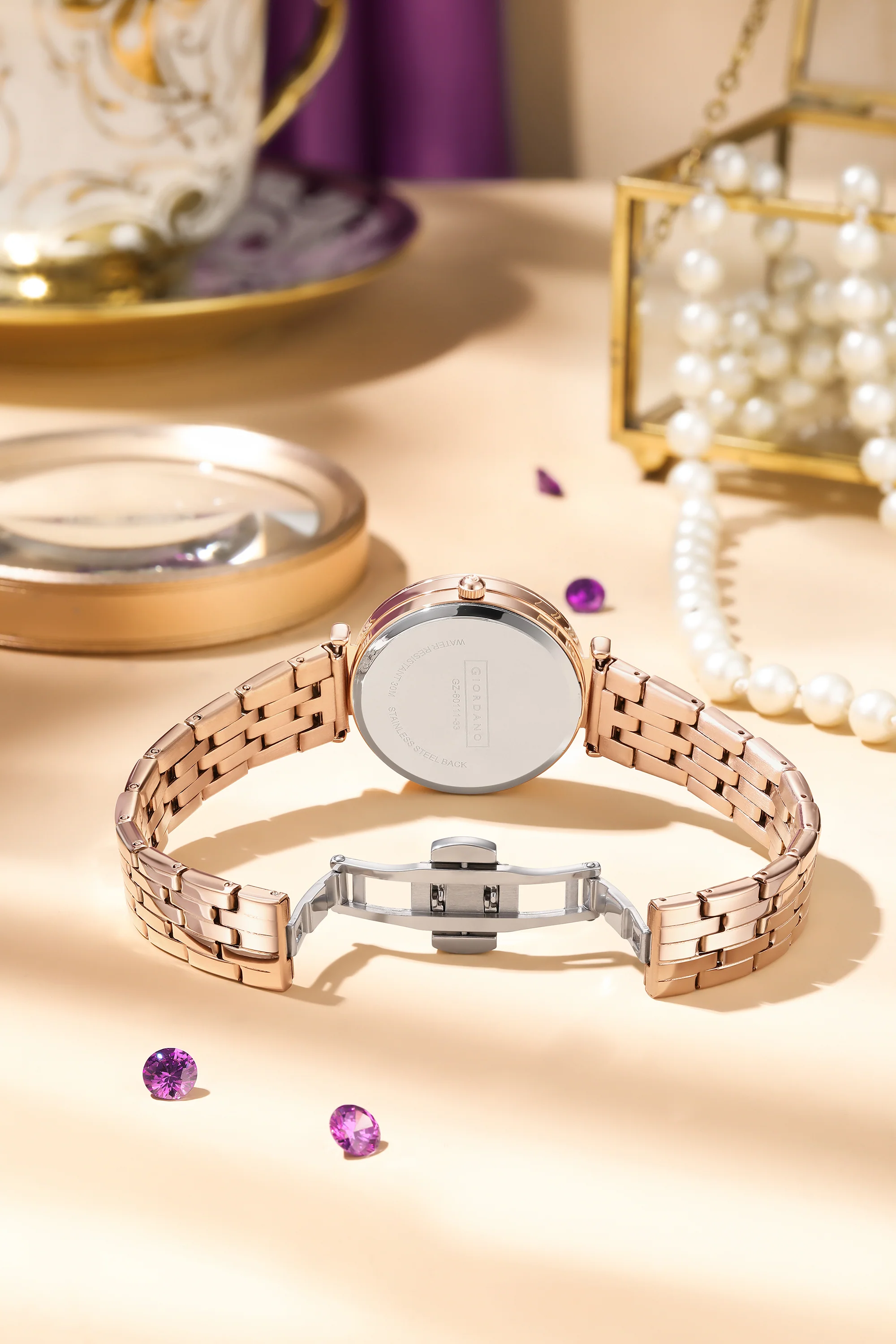 Giordano Exquisite Analog  Watch for Women with Round cut glass Textured Dial, Stainless Steel strap and date display | GZ-60111-33 - Image 3