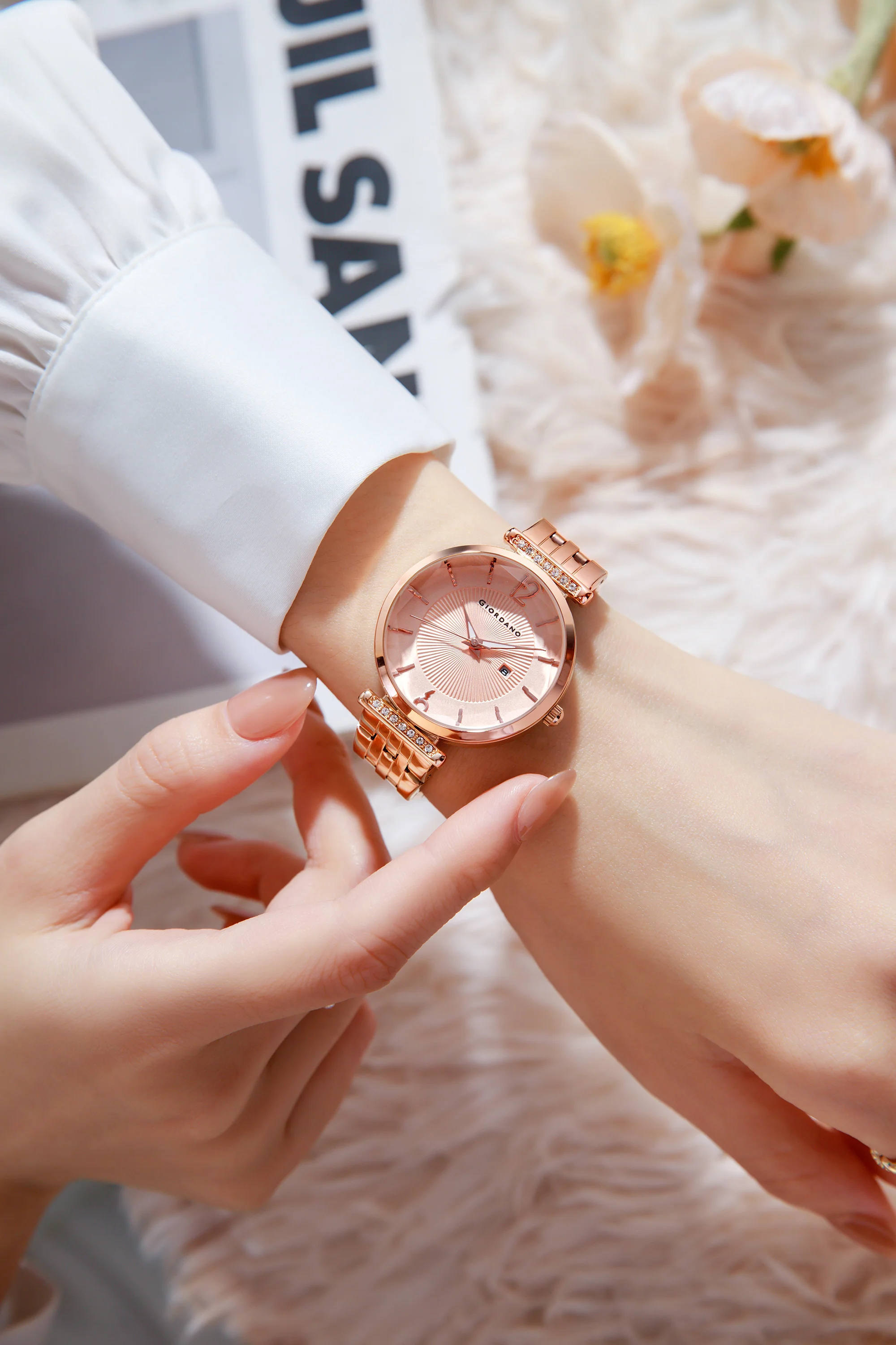 Giordano Exquisite Analog  Watch for Women with Round cut glass Textured Dial, Stainless Steel strap and date display | GZ-60111-44 - Image 2