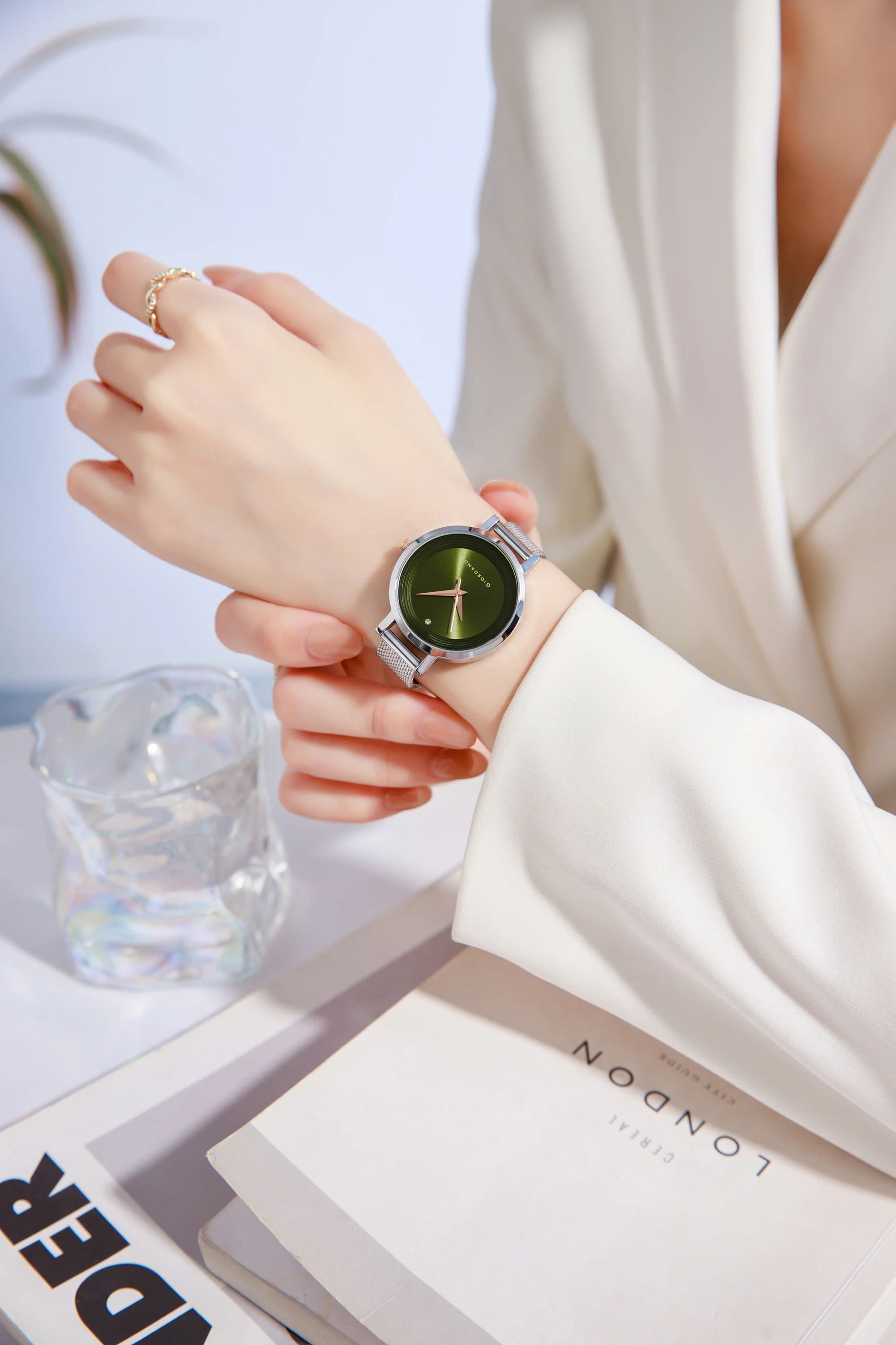 Giordano Fashionista Collection Stylish Analogue Watch for Women | Unique Design with Color Variant Mesh Metal strap | Ladies Wrist Watch to Compliment Your Look Ideal Gift for Women’s |Girls - GD4067-22 - Image 2