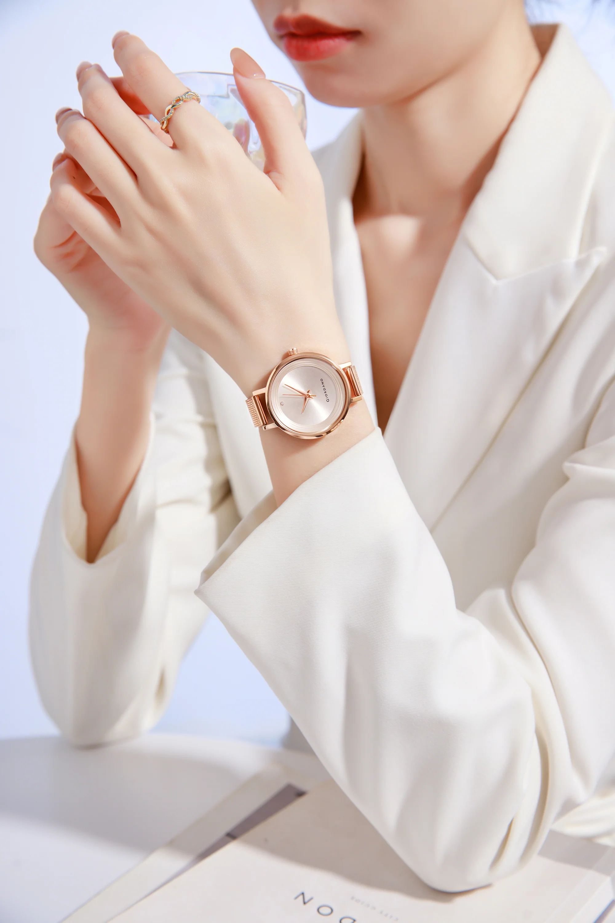 Giordano Fashionista Collection Stylish Analogue Watch for Women | Unique Design with Color Variant Mesh Metal strap | Ladies Wrist Watch to Compliment Your Look Ideal Gift for Women’s |Girls - GD4067-33 - Image 2