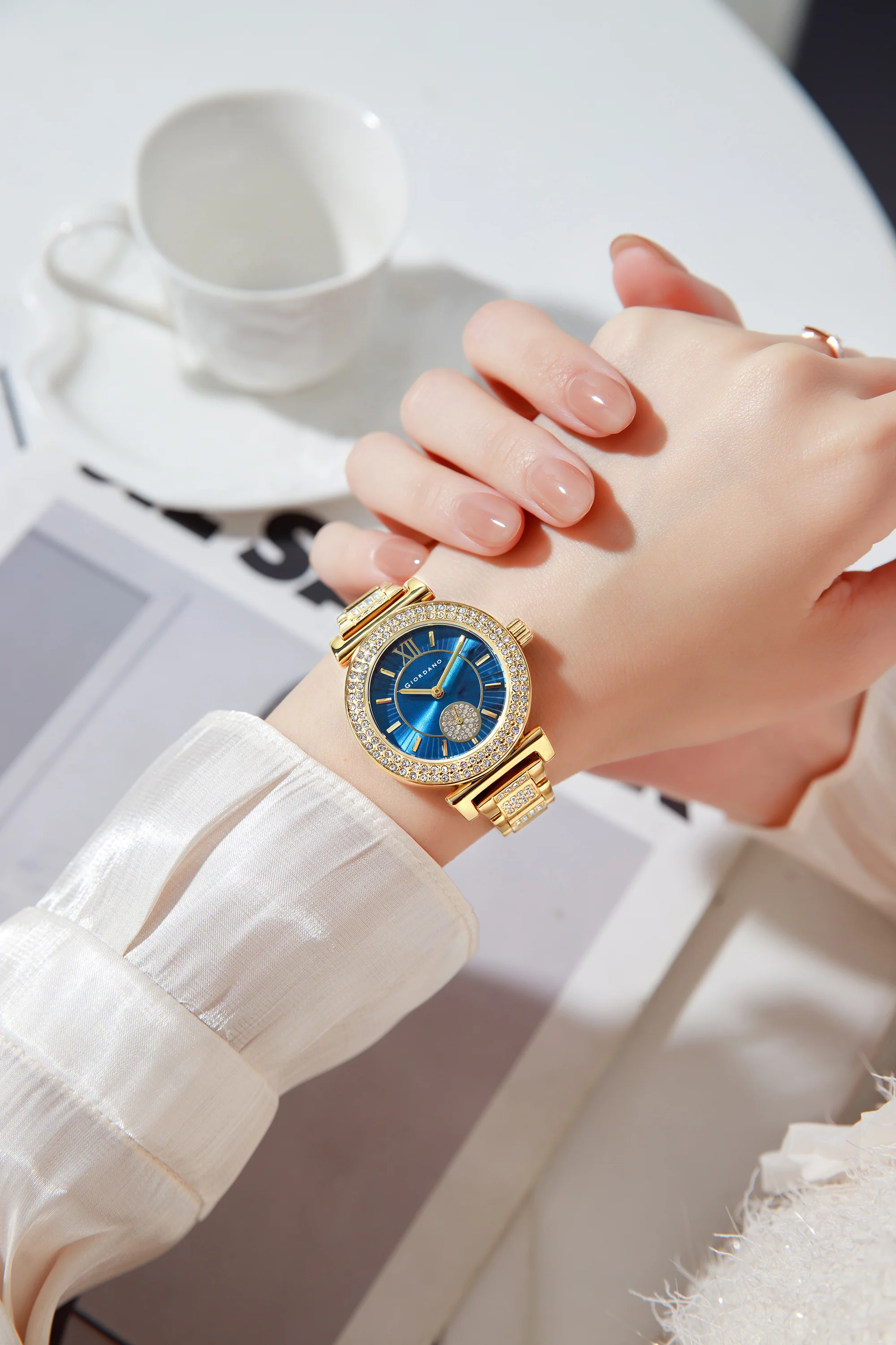 Giordano Luxury Analog Watch for Women - Elegant Crystal Design with sub dial and Diamond Studed statinless Steel Strap | GZ-60086-22 - Image 3