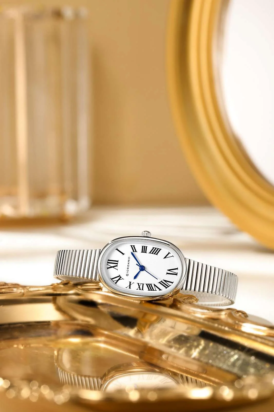 GIORDANO Luxury Analog Watch for Women with Oval Roman Numeral Dial, Stainless Steel Strap, Quartz Movement - GZ-60125-22 - Image 3