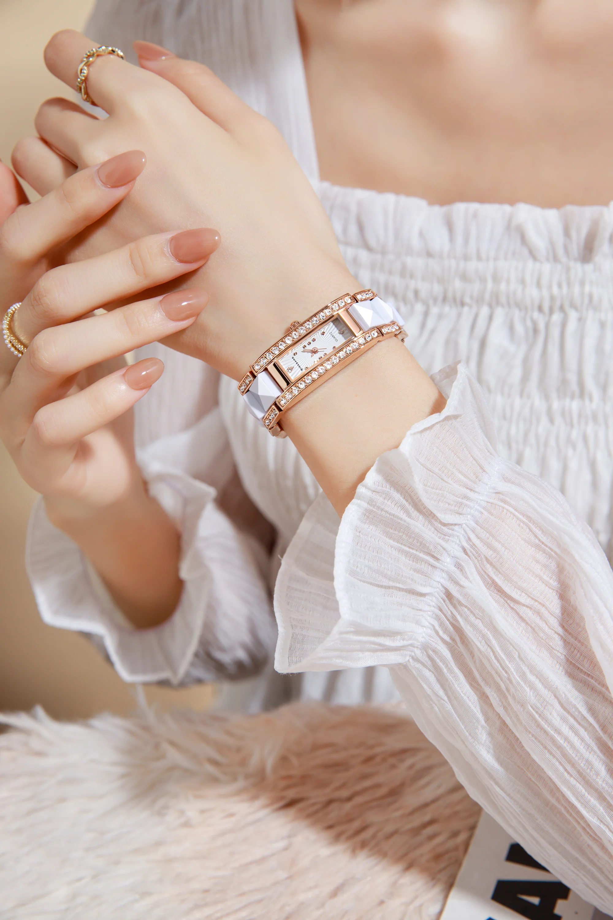 Giordano Luxury Crystal Studded Bracelet Watch for Women -  Elegant Rectangular Dial, Quartz Movement and stainless steel strap | GZ-60104-33 - Image 2