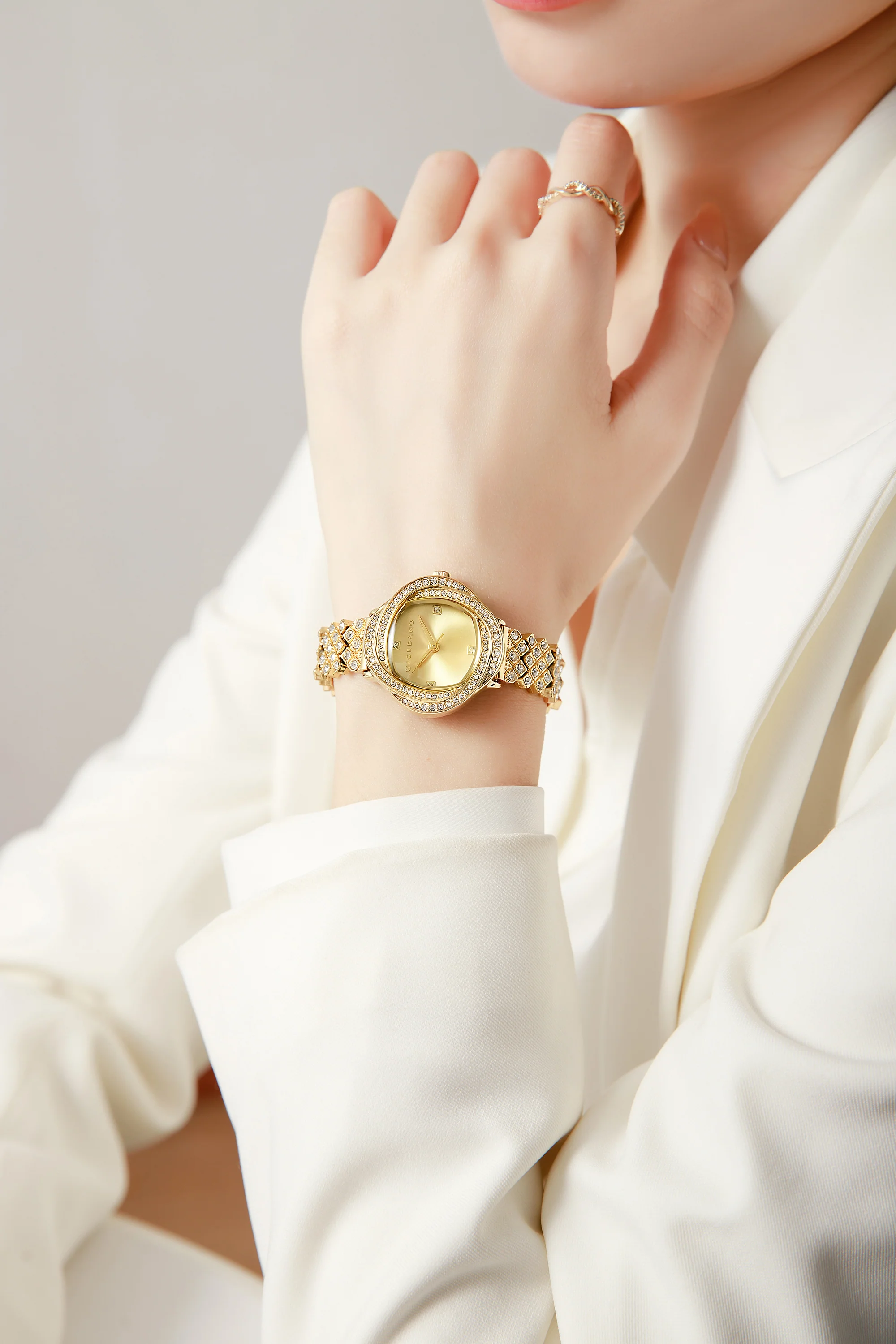 Giordano Luxury Crystal Watch for Women, Stainless Steel Strap, Diamond-Studded Bezel, Elegant Dress Timepiece | GZ-60120-22 - Image 2