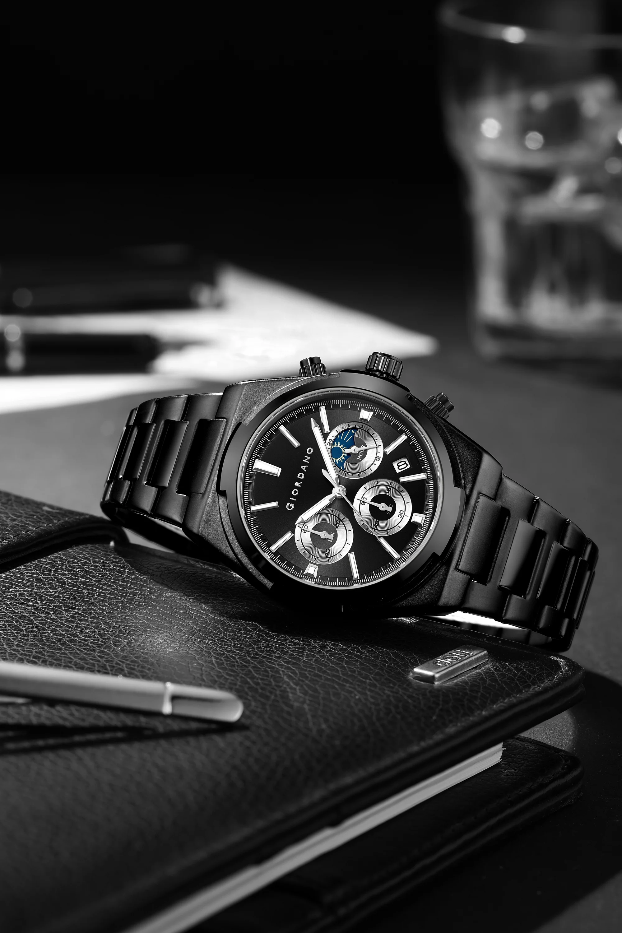 Giordano Luxury multifunctional Watch for Men with round dial, date display and Stainless Steel Strap | GZ-50152-11 - Image 3