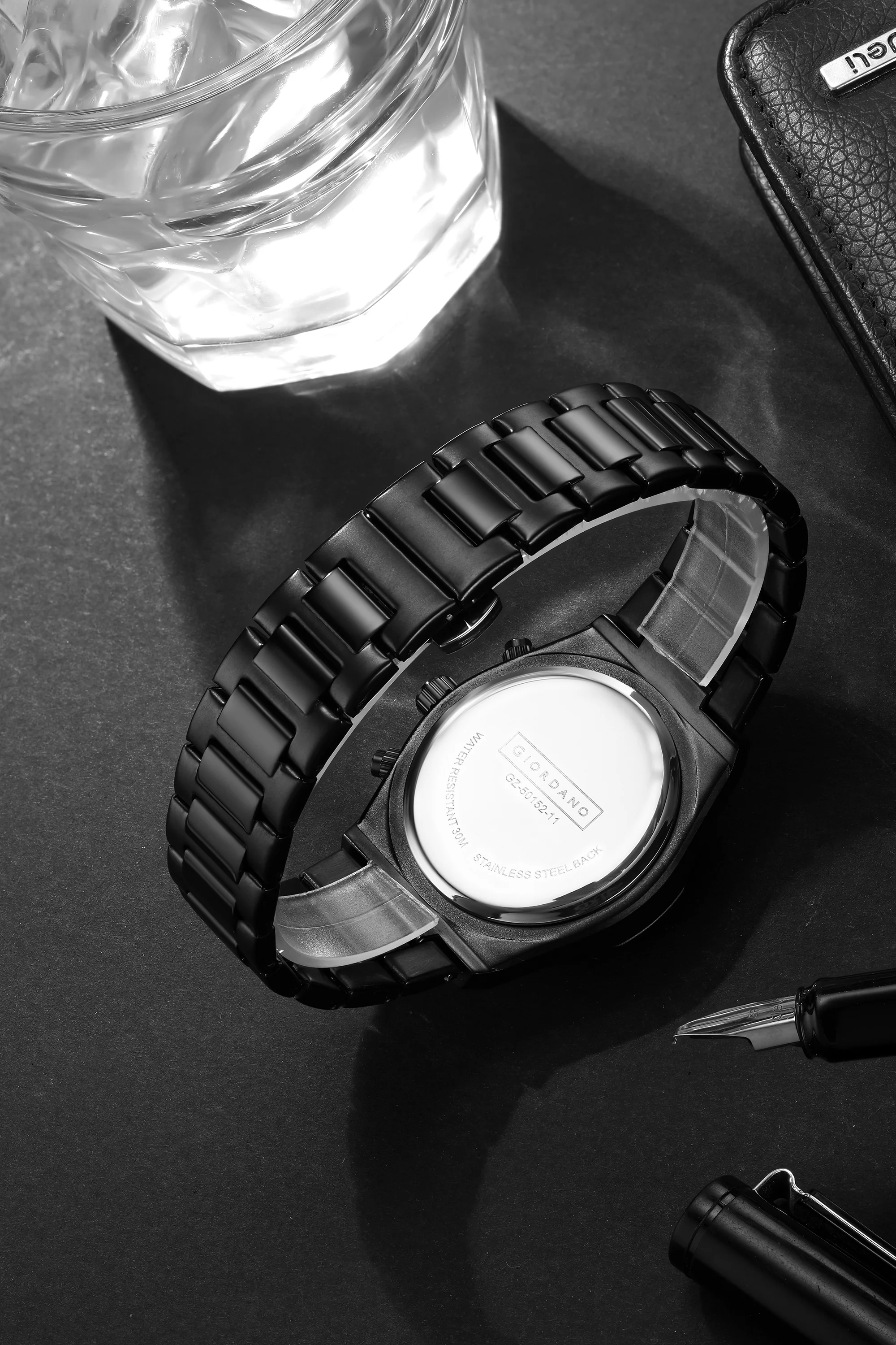 Giordano Luxury multifunctional Watch for Men with round dial, date display and Stainless Steel Strap | GZ-50152-11 - Image 4