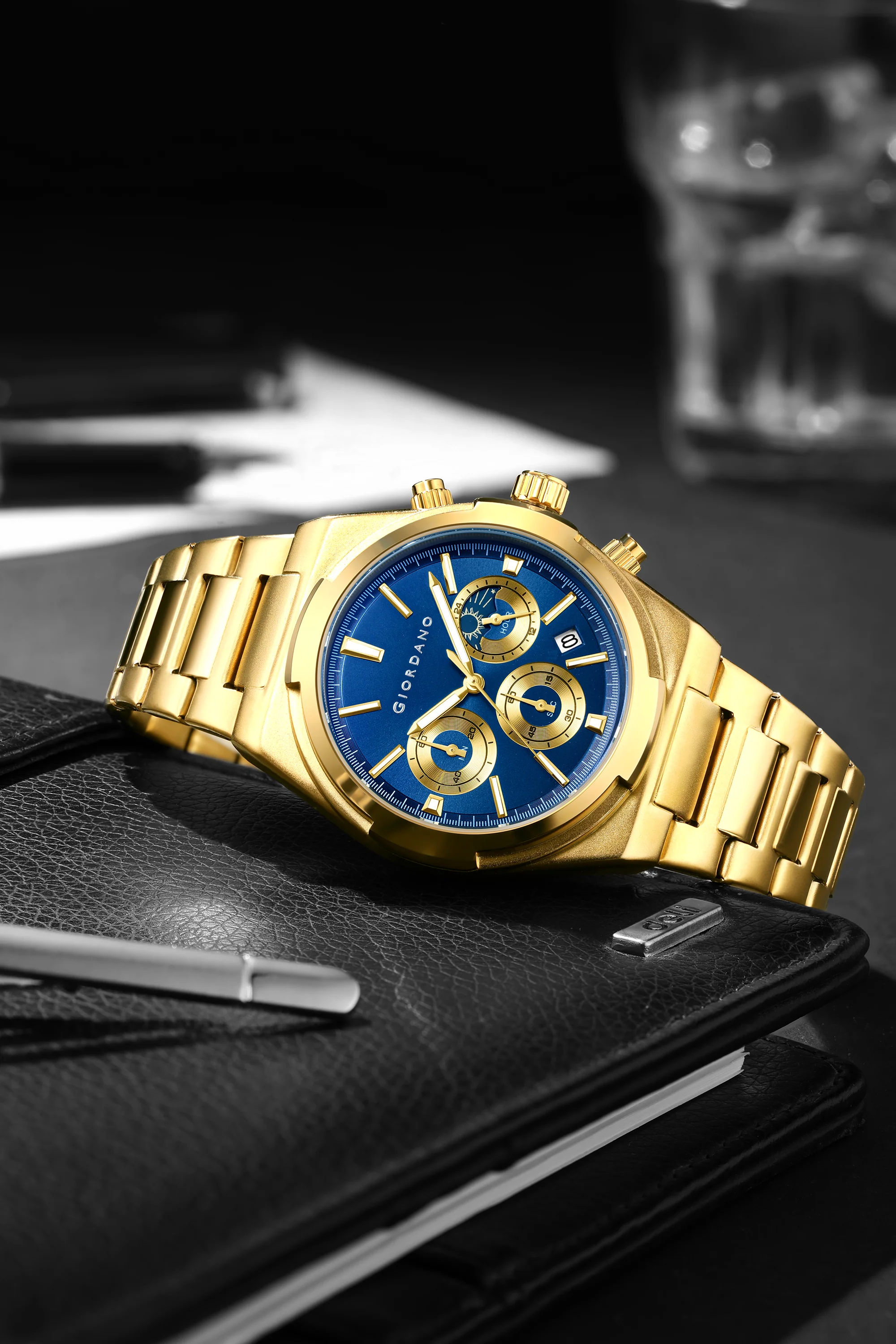 Giordano Luxury multifunctional Watch for Men with round dial, date display and Stainless Steel Strap | GZ-50152-44 - Image 3