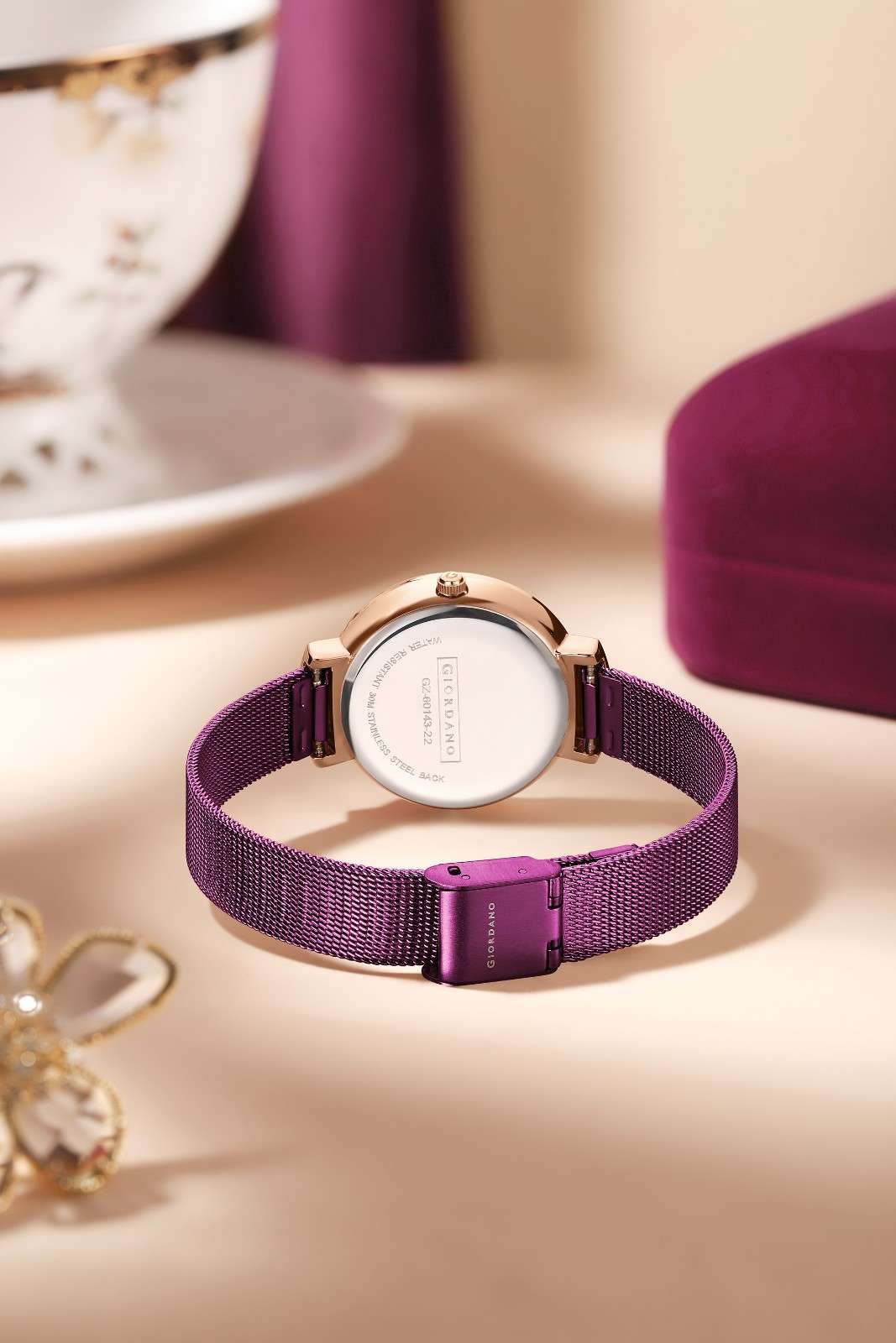 Giordano Luxury Rose Gold Analog Watch for Women – Crystal Embellished Dial, Mesh Strap, Quartz Movement – Elegant Timepiece - GZ-60143-22 - Image 4