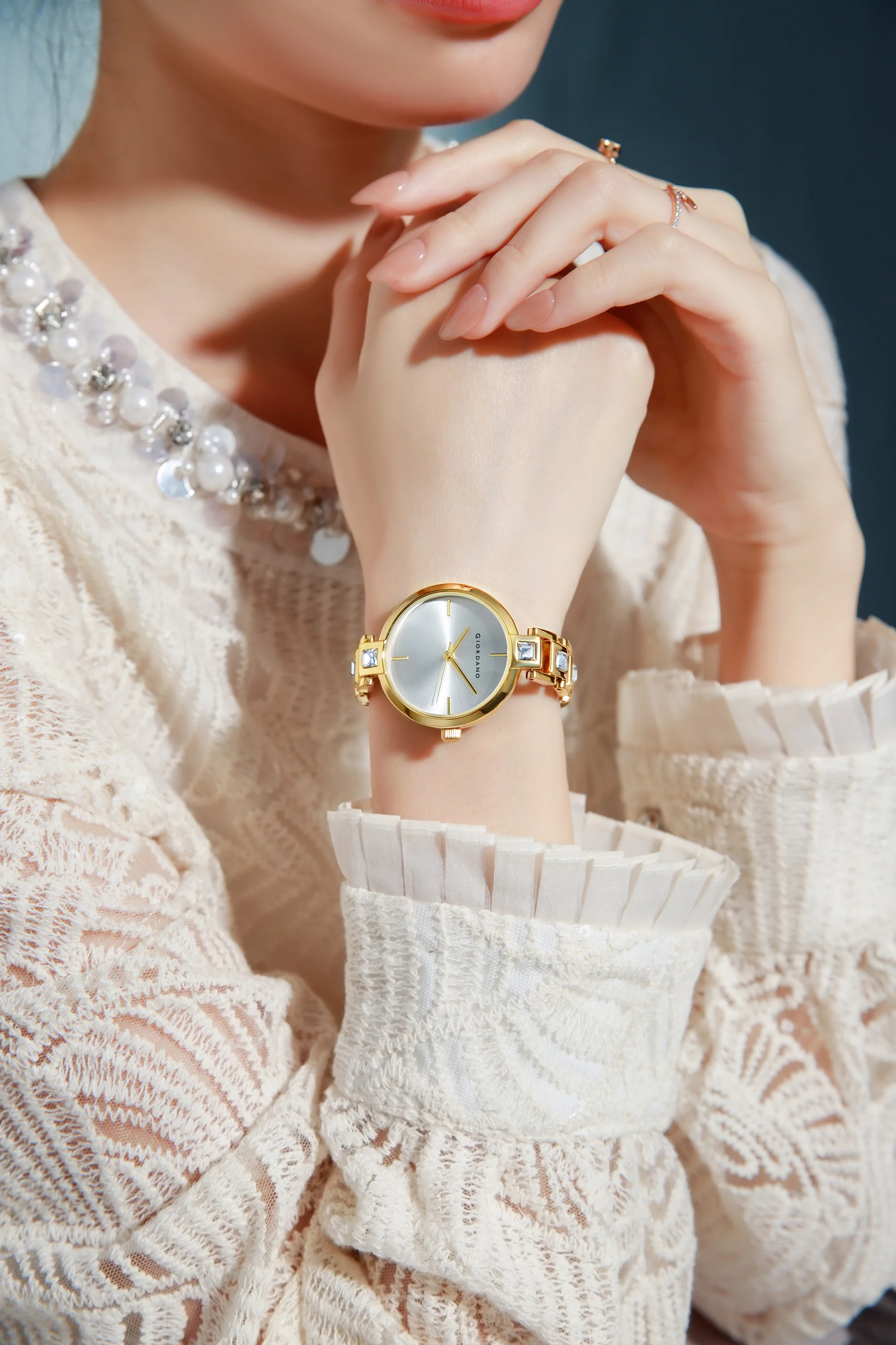 Giordano Luxury Watch for Women – Sleek Dial with Gold Accents and Two-Tone Stone Studded Stainless Steel Strap | GZ-60088-44 - Image 3