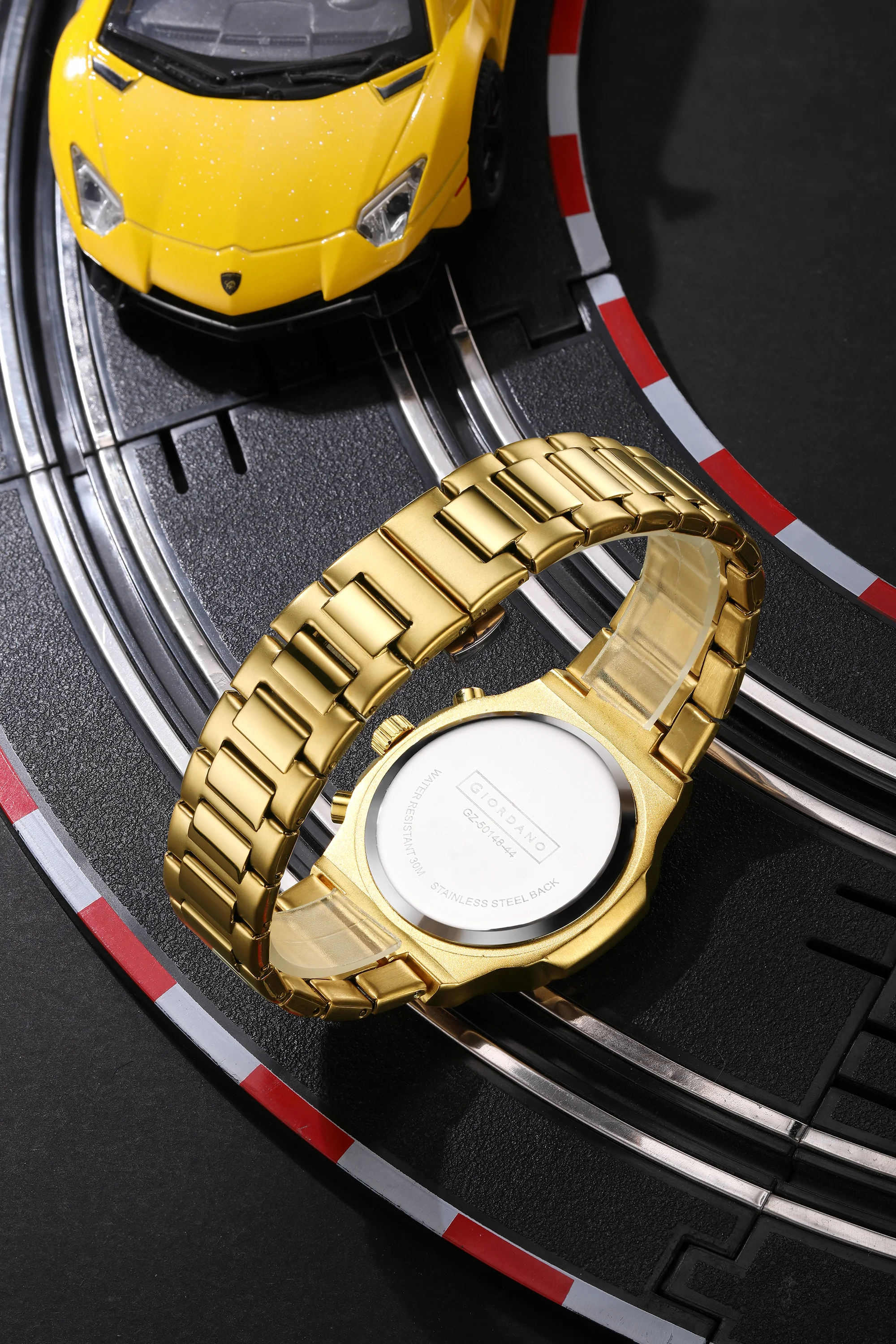 Giordano Modern Multifunctional Watch for Men with Octagonal dial , Date Display and stainless steel strap | GZ-50148-44 - Image 4