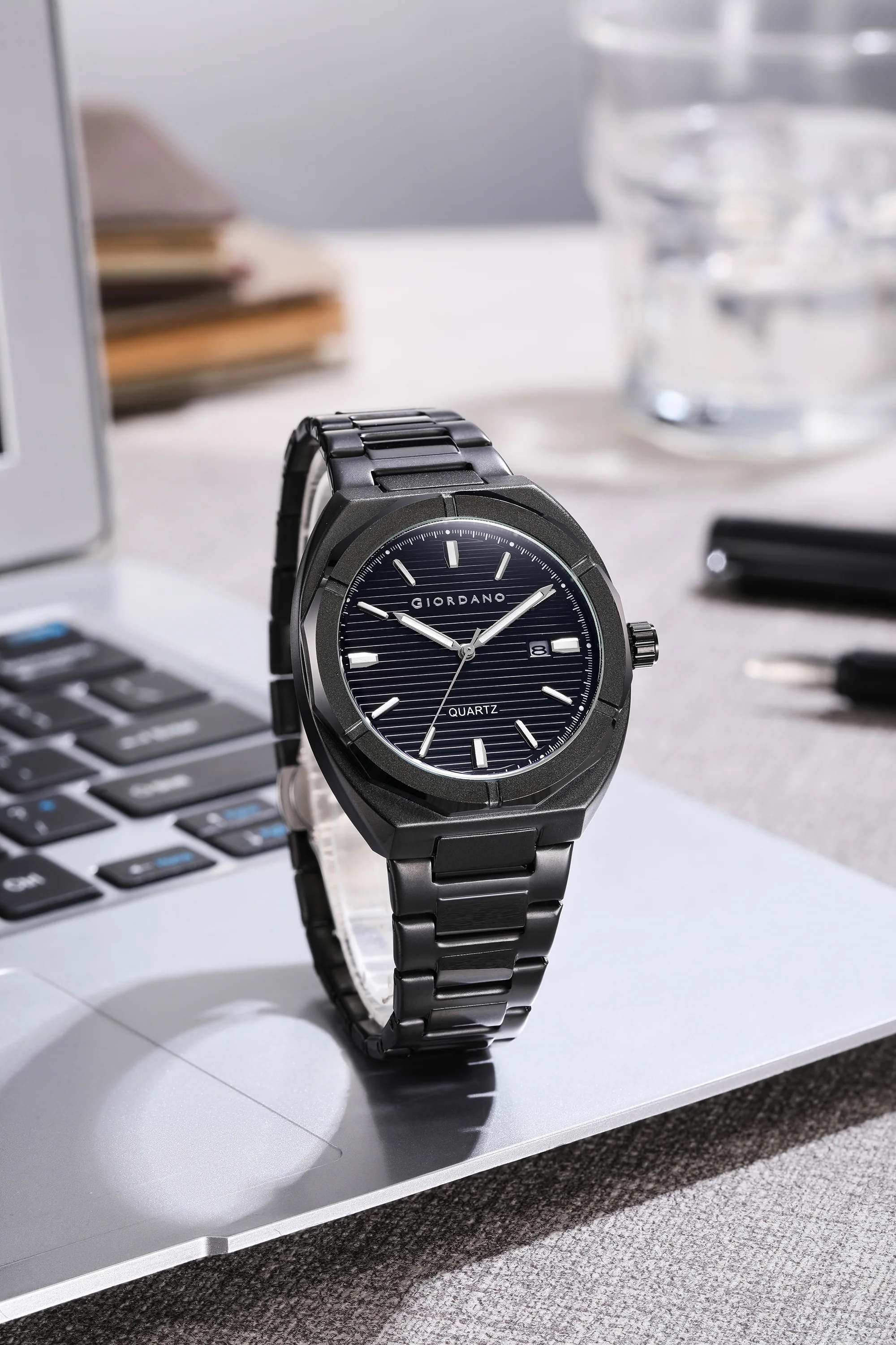 Giordano Modern  Watch for men – Textured Dial, Date Display and Stainless Steel Strap GZ-50141-11 - Image 3
