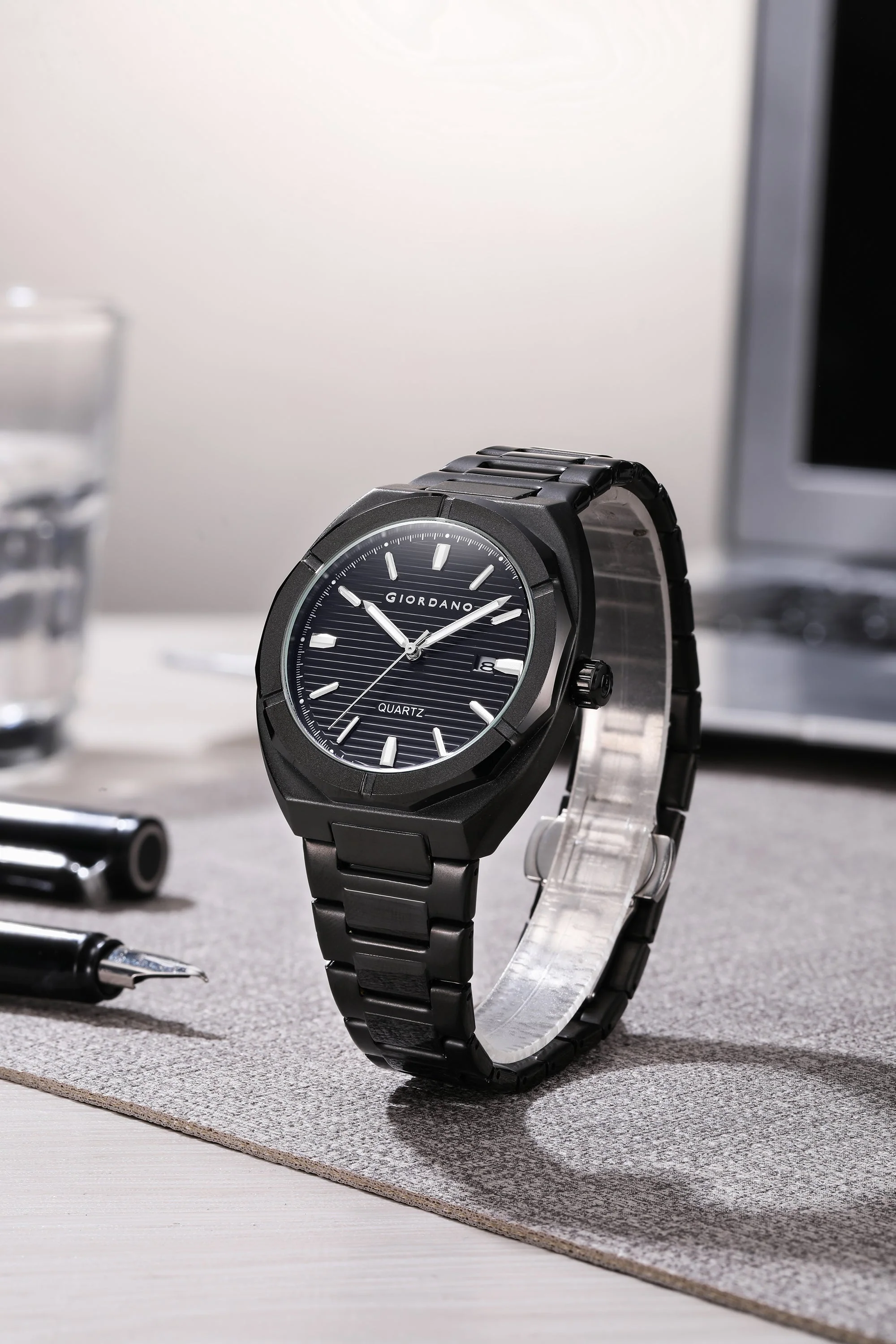 Giordano Modern  Watch for men – Textured Dial, Date Display and Stainless Steel Strap GZ-50141-11 - Image 4