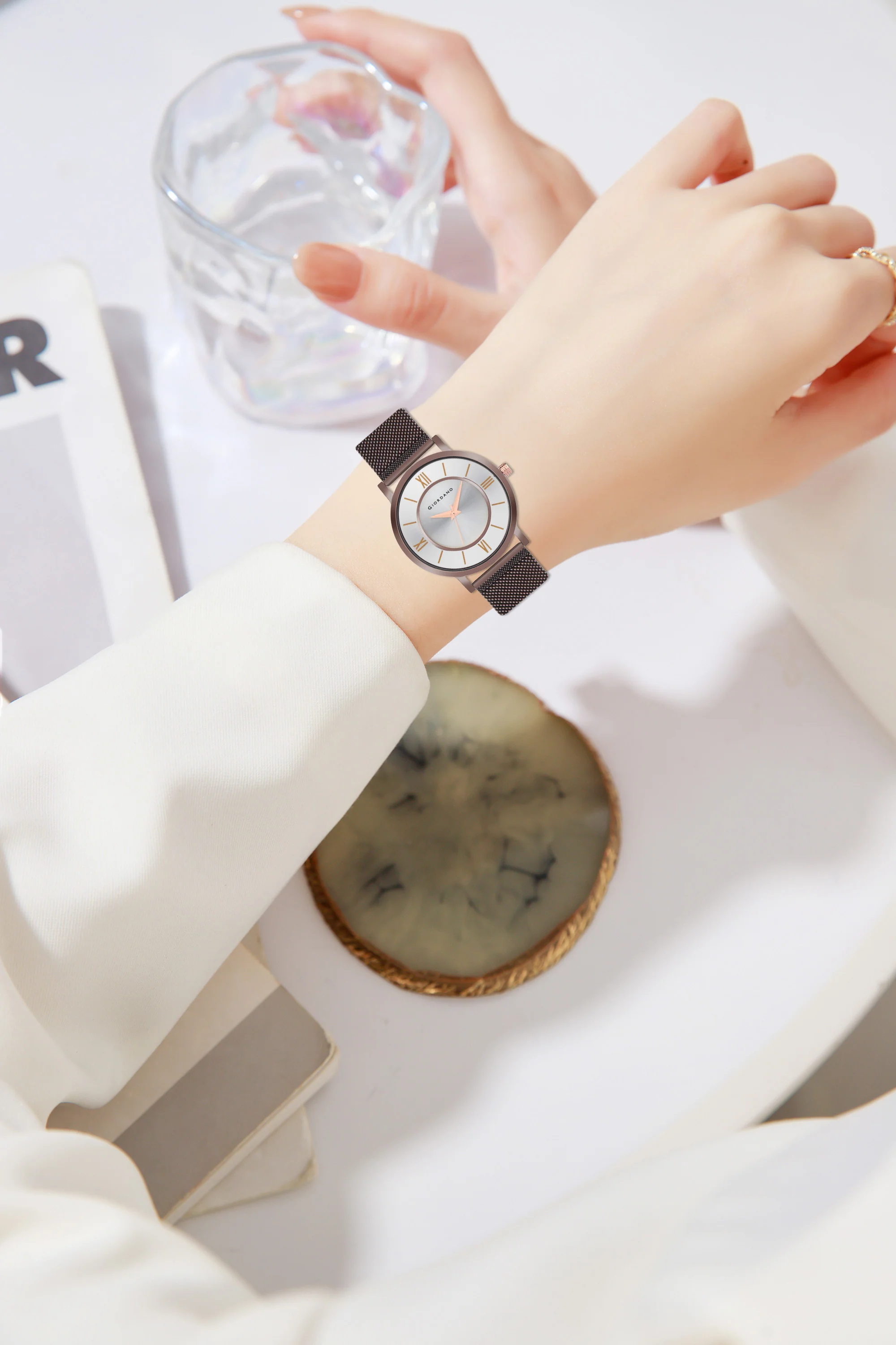 Giordano Rose Gold  Analog Stylish Watch for Couple with Stylish dial with Roman Indicess and mesh Metal Strap GD-1172-SETA-33 - Image 2