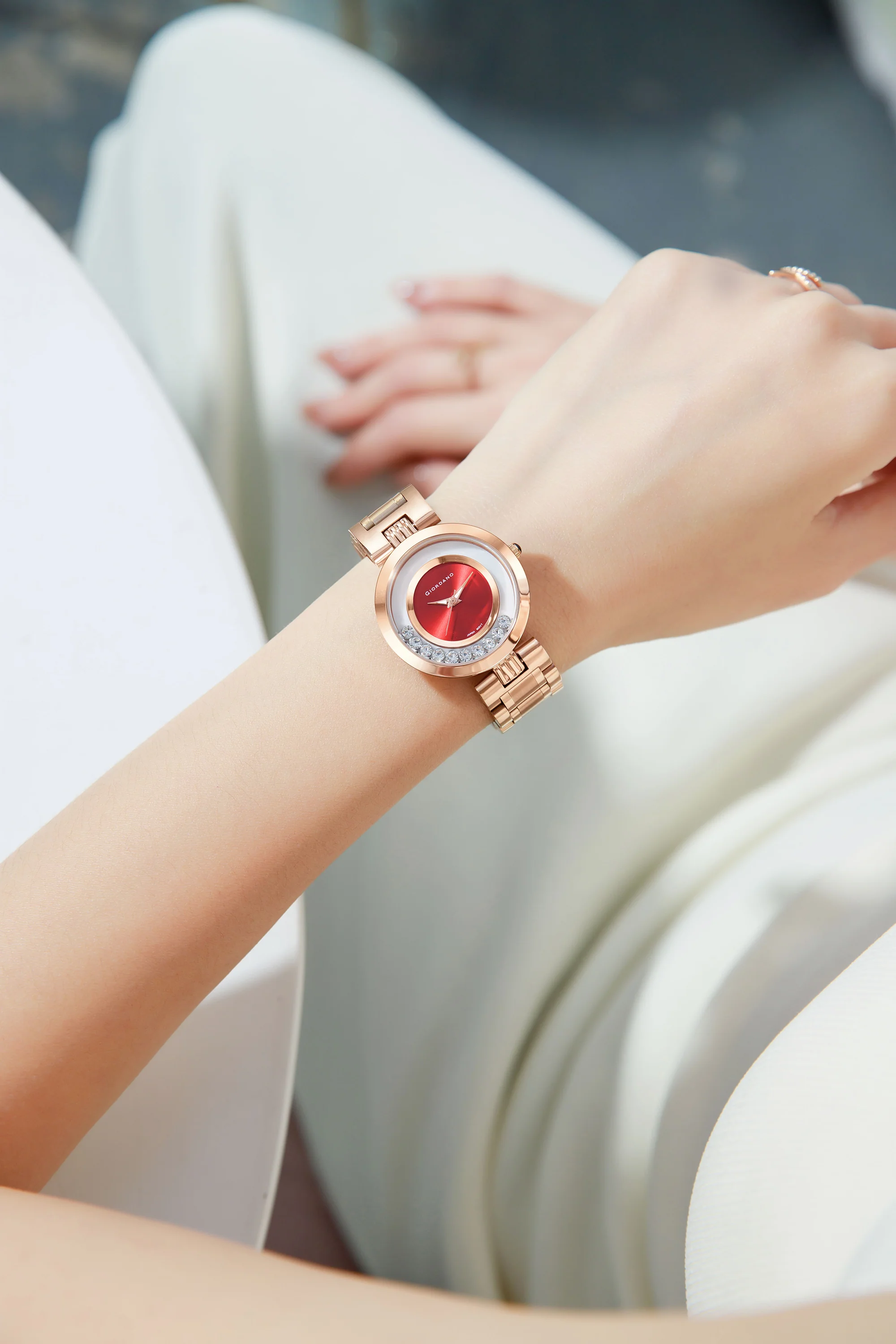 Giordano Rose Gold  Dancing Diamonds Collection Analogue Watch for Women with Elegant Stainless Steel Strap and 3 Hand Mechanism GZ-60083-33 - Image 2