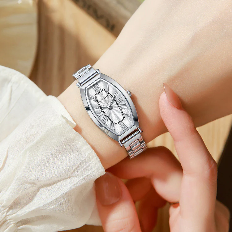 Giordano Silver oval shape Dial Watch for women – Elegant Roman Numerals, Stainless Steel Strap, Sleek Analog Design GZ-60100-11 - Image 2