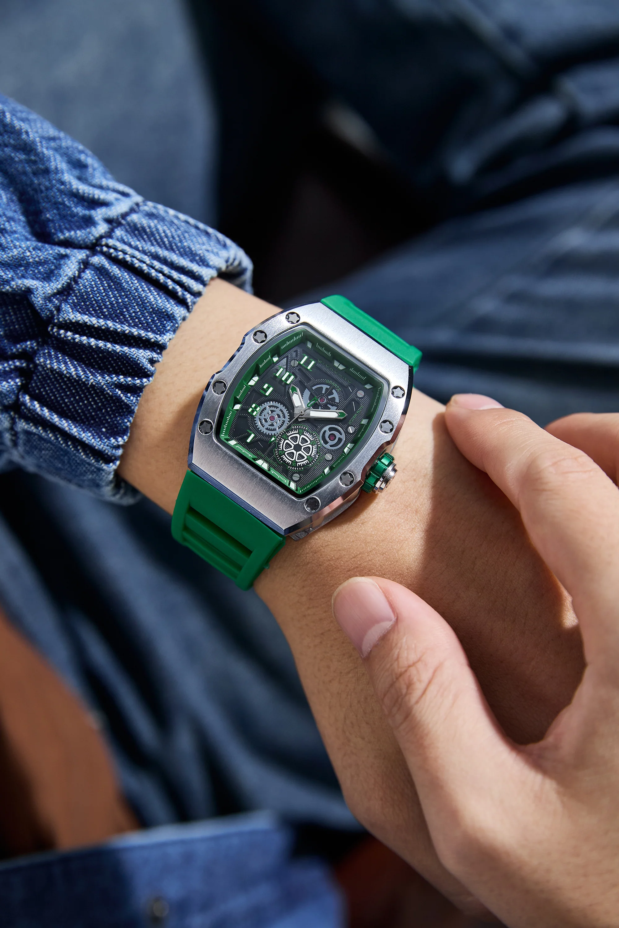 Giordano Sqaure Analog Casual Sporty Watch for Men – Mechanical-Inspired Design dial, Quartz Movement, and silicon strap | GZ-50150-03 - Image 2