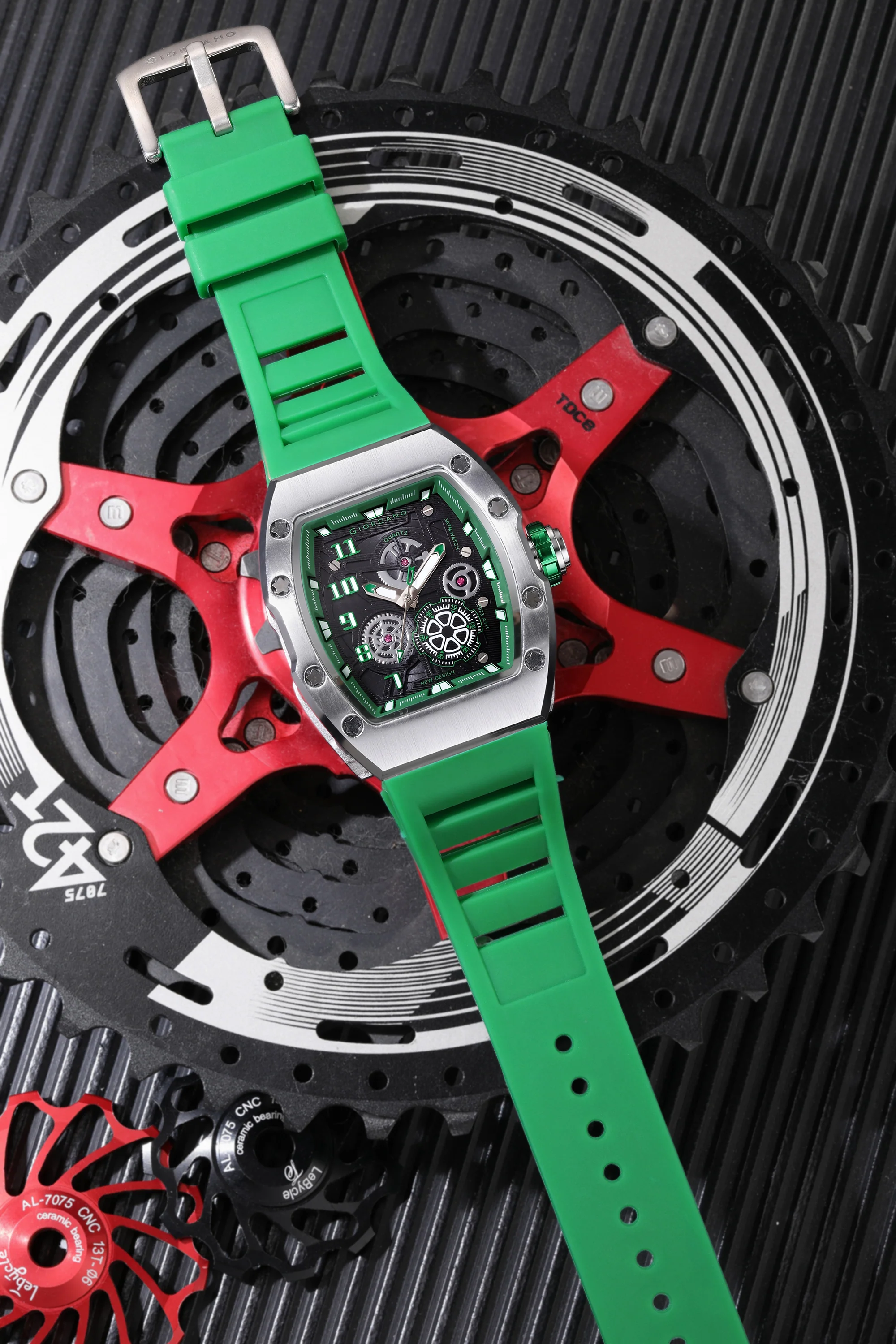 Giordano Sqaure Analog Casual Sporty Watch for Men – Mechanical-Inspired Design dial, Quartz Movement, and silicon strap | GZ-50150-03 - Image 3