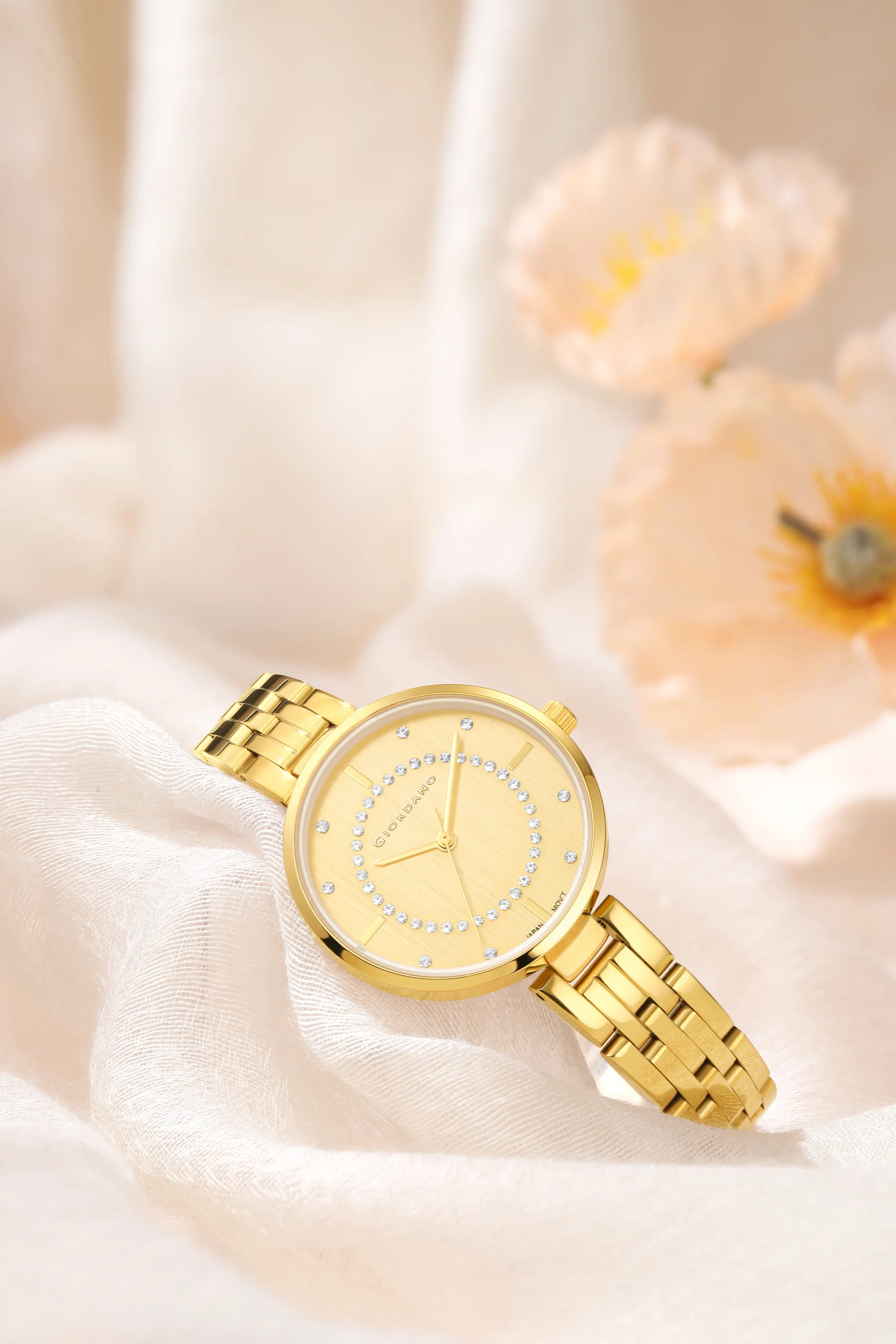 Giordano Stylish Analog Watch for Women with Diamond Studed Dial with Crystal Hour Markers and Stainless Steel Strap - GZ-60077-66 - Image 3
