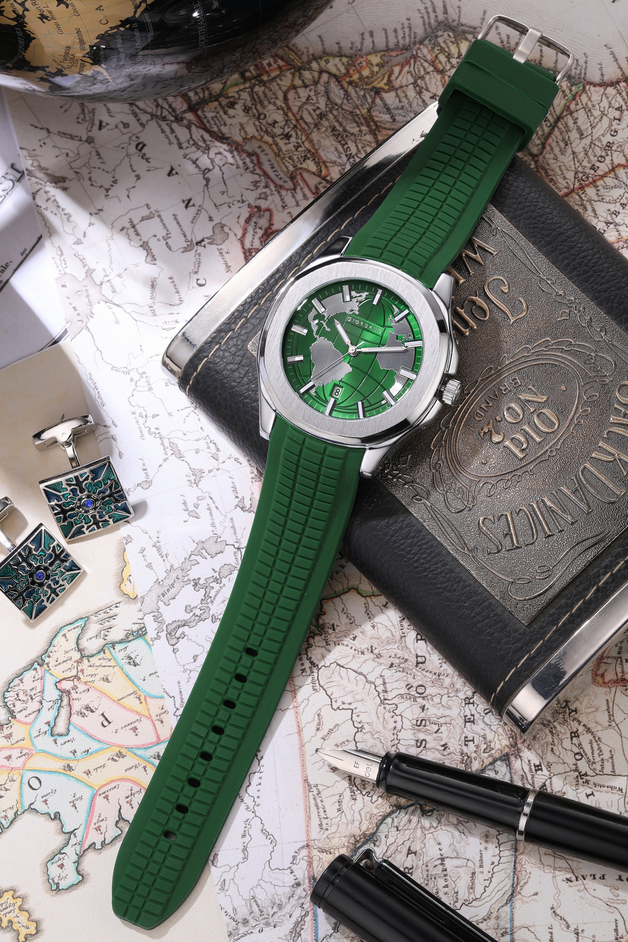 Giordano Stylish World Map design Watch for men with round dial and textured Silicone strap  | GZ-50147-05 - Image 3