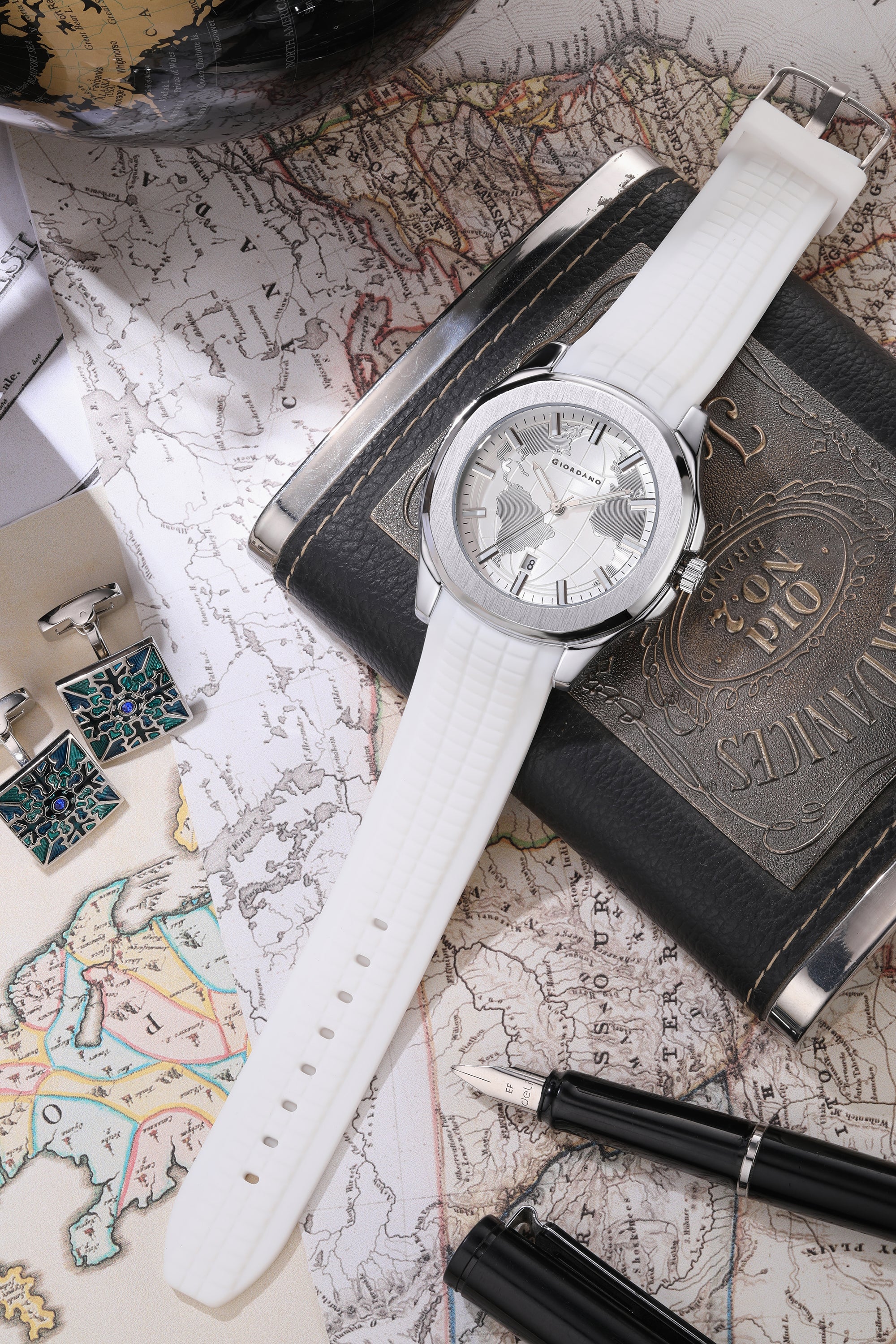 Giordano Stylish World Map design Watch for men with round dial and textured Silicone strap  | GZ-50147-06 - Image 3