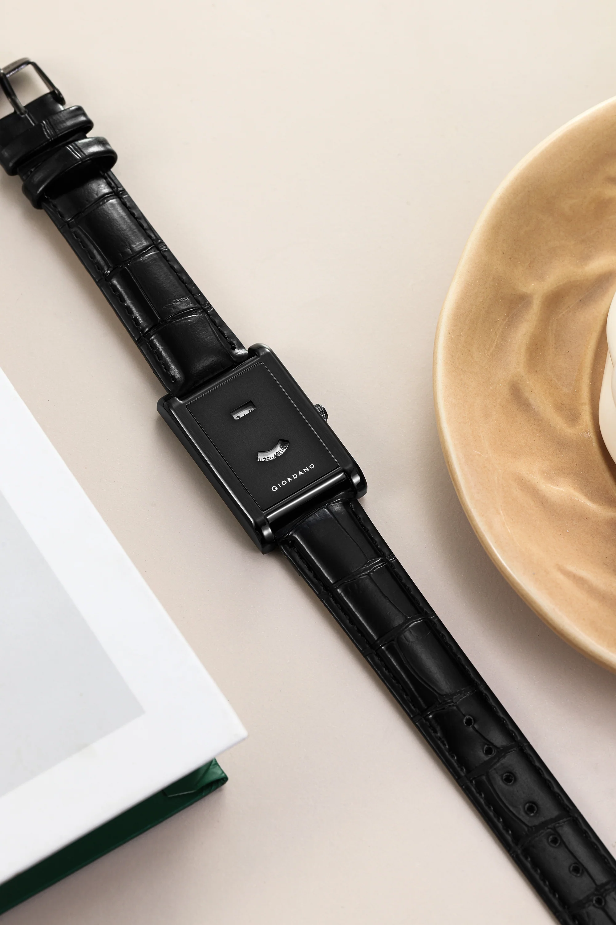 Giordano Unique Analog Watch for Women with Rectangular Dial, Hours & Minutes Window, Quartz Movement & Leather Strap - GZ-60148-01 - Image 3
