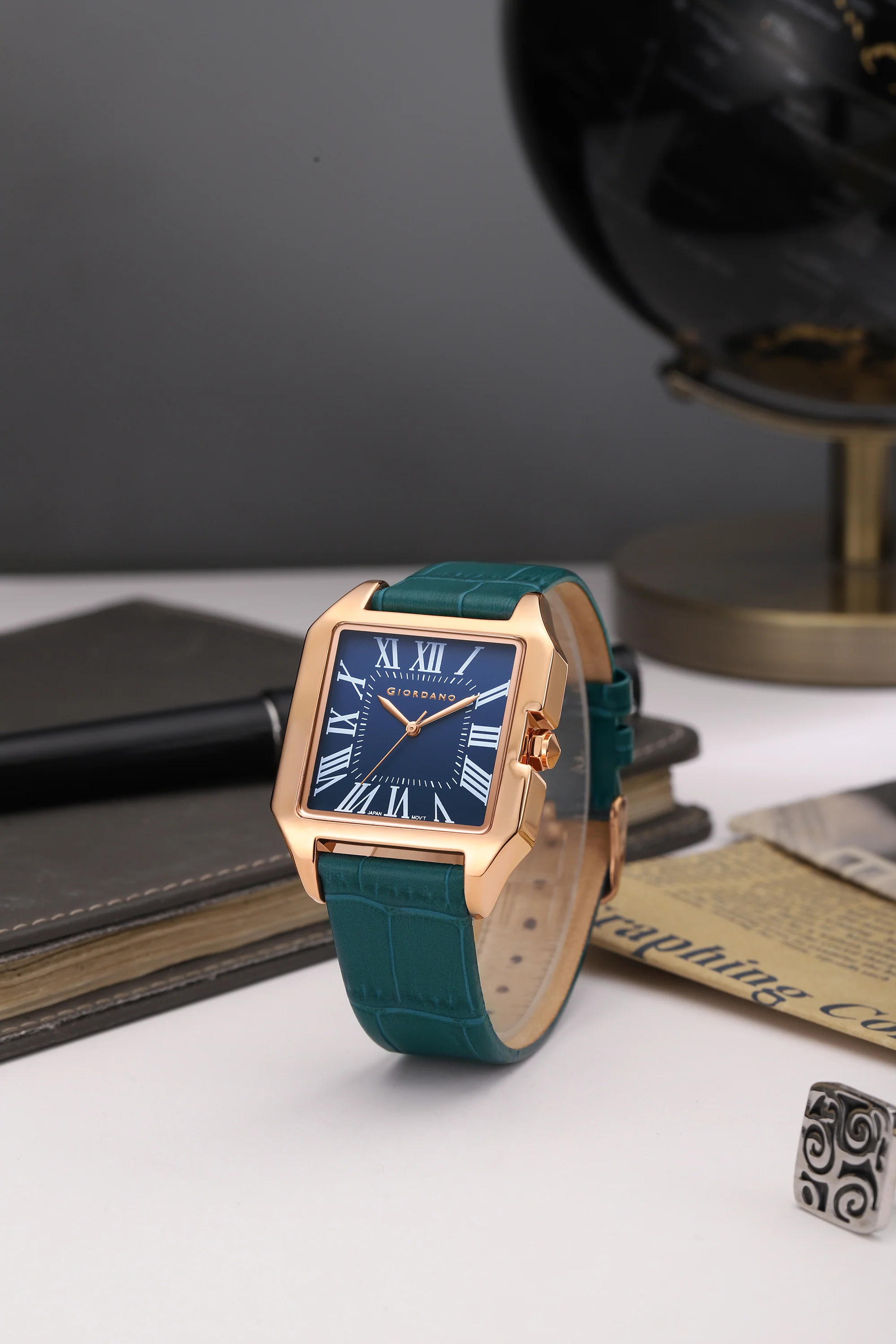 Giordano Vintage Square Watch for Women with Classic Roman Indices and Leather Strap - GZ-60080-01 - Image 3