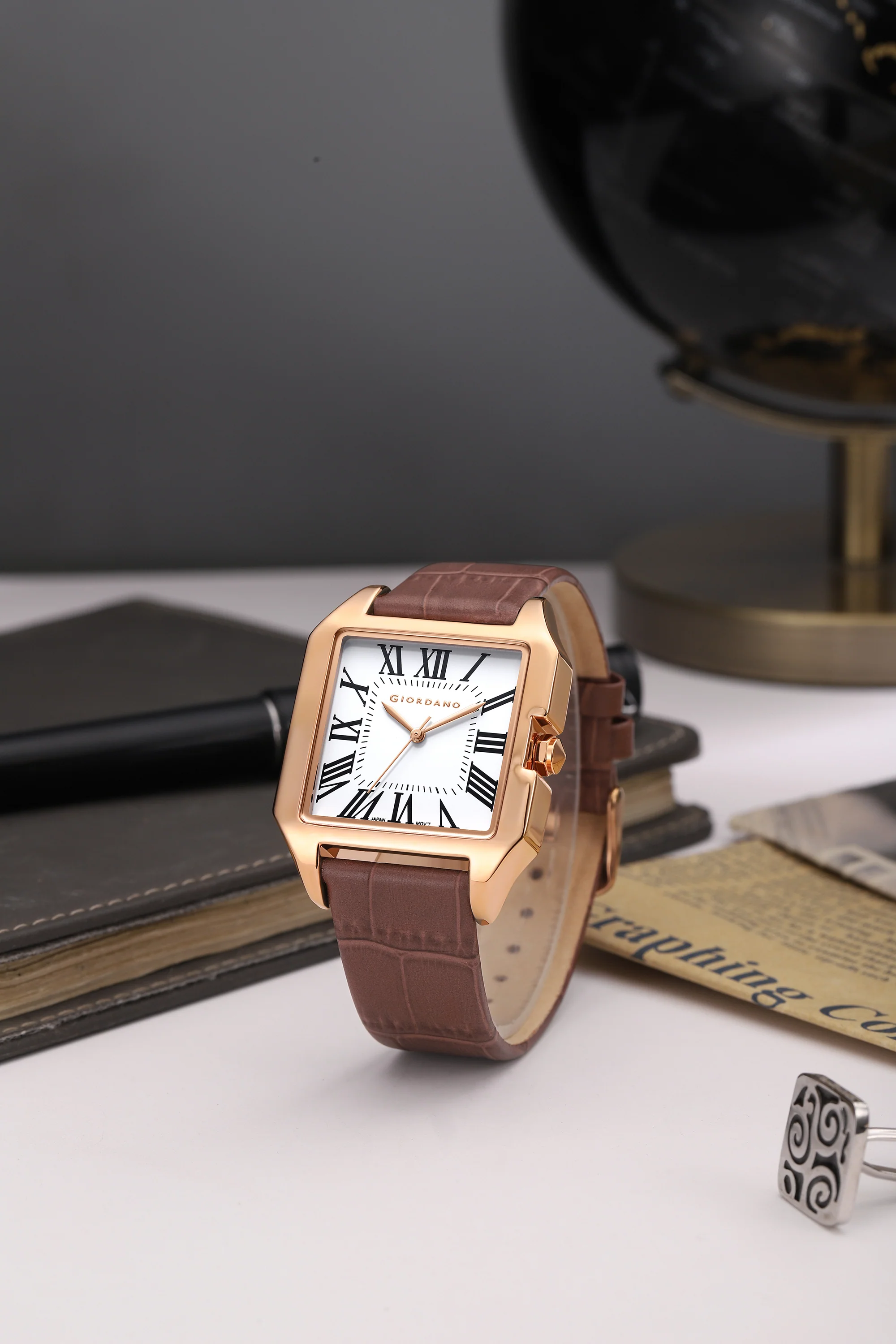 Giordano Vintage Square Watch for Women with Classic Roman Indices and Leather Strap - GZ-60080-02 - Image 3